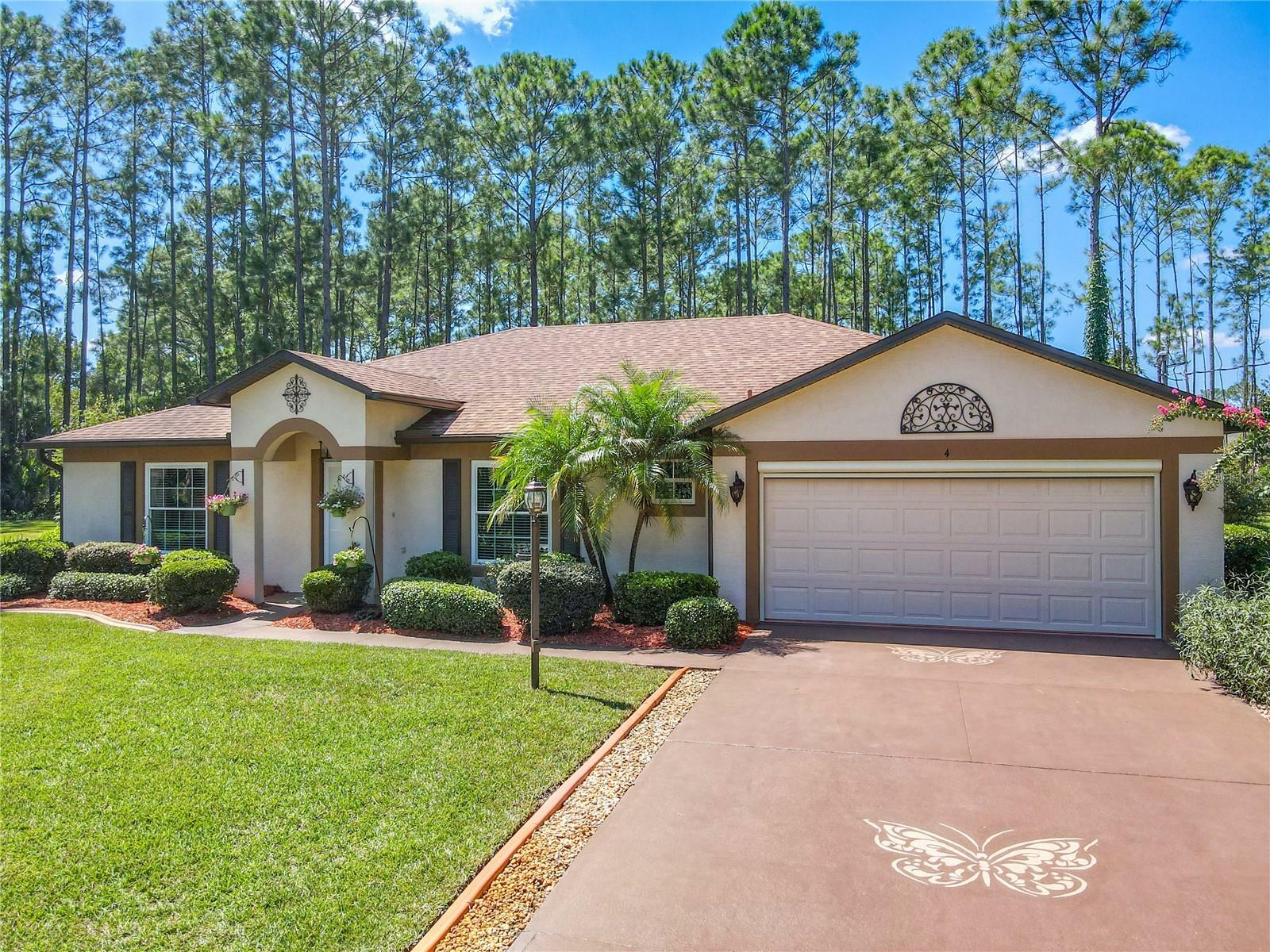 Property Photo:  4 Ramsey Place  FL 32164 