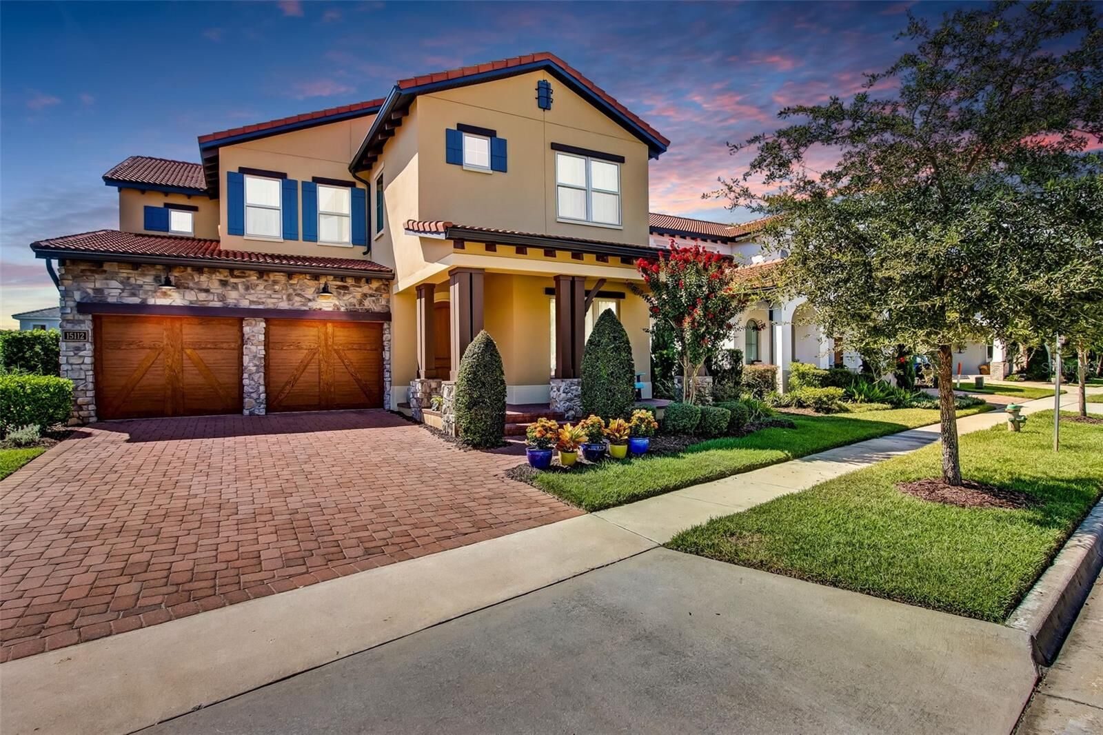 Property Photo: 15112 Canoe Pl FL 34787