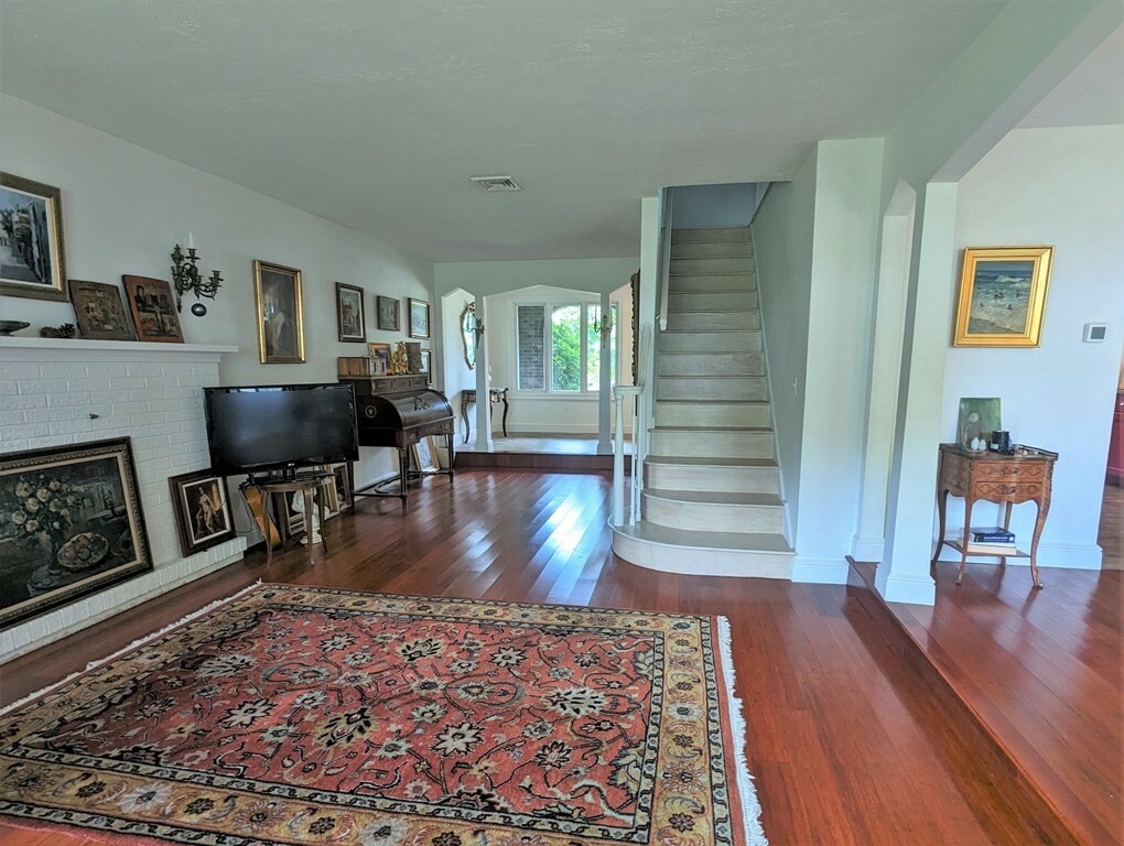 Property Photo:  7 Candlewood Pl 7  MA 01606 