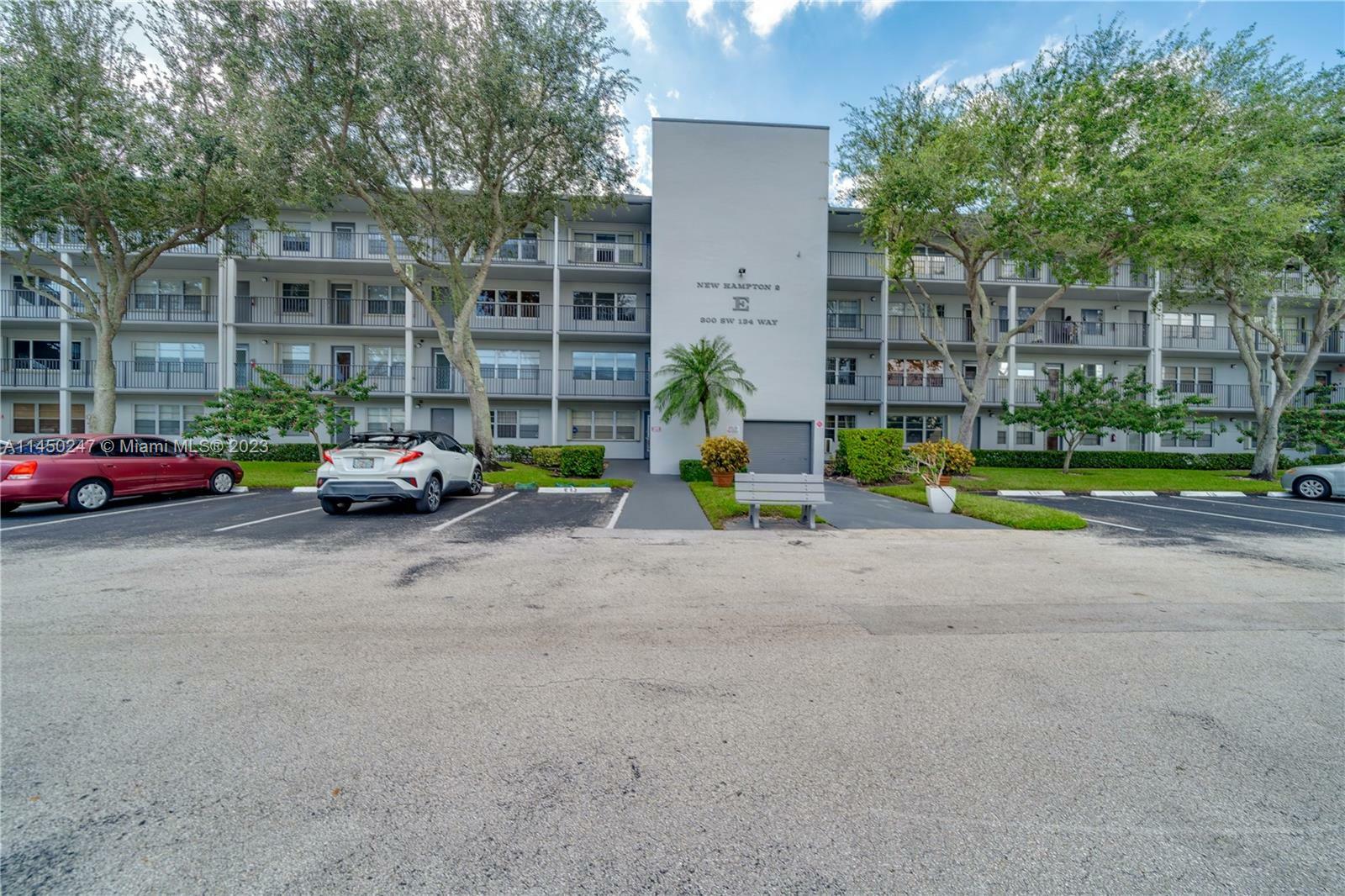 300 SW 134th Way 209E  Pembroke Pines FL 33027 photo