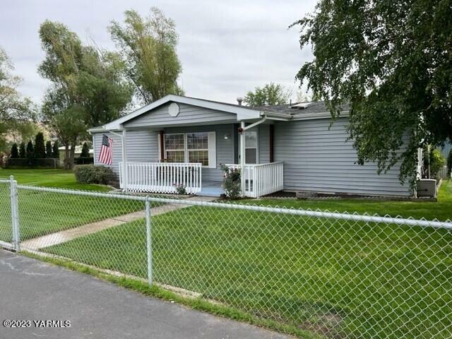 32 Foster Ln  Selah WA 98942 photo