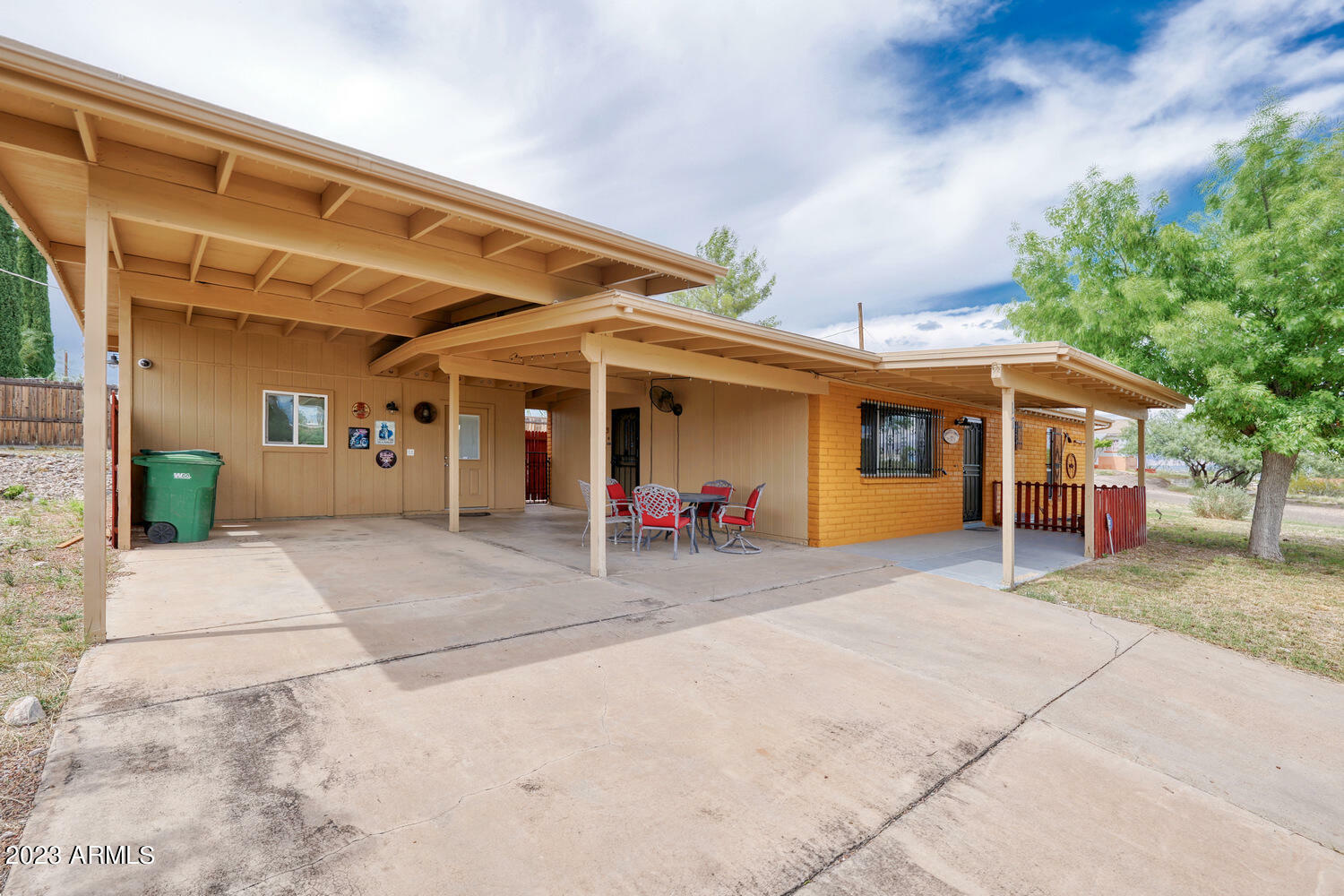 Property Photo:  87 N 12th Street  AZ 85638 