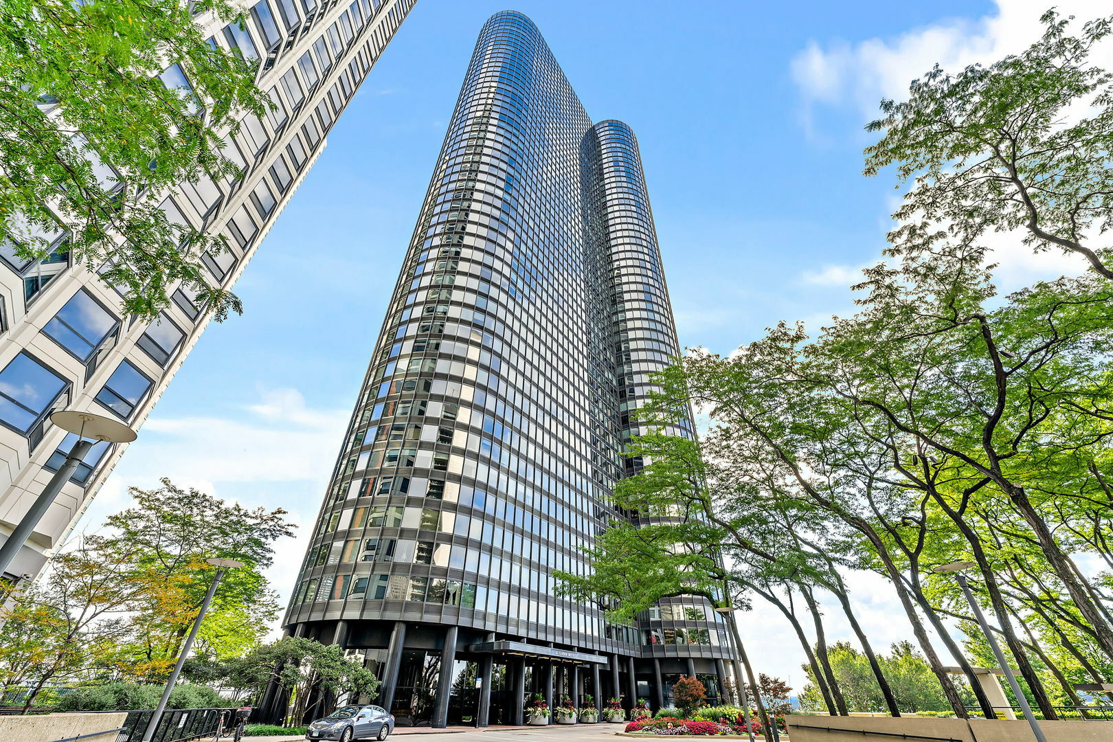 Property Photo: 155 N Harbor Drive 5307 IL 60601