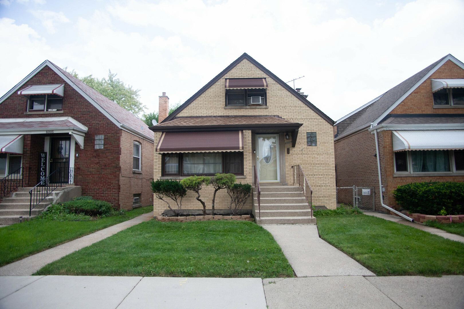 Property Photo:  6007 S Kolmar Avenue  IL 60629 