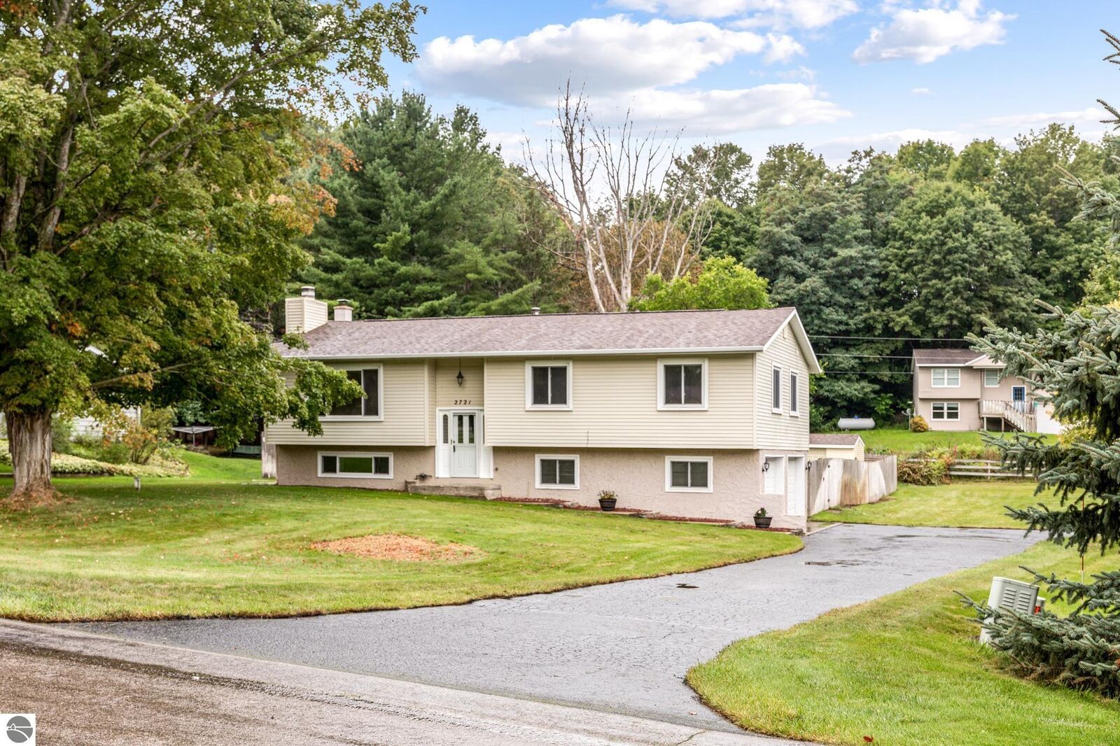 Property Photo: 2721 Blue Ridge Lane MI 49685