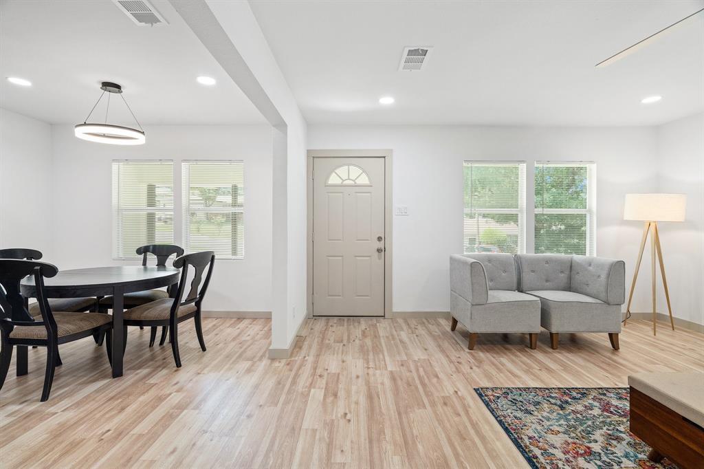 Property Photo:  4010 Huckleberry Circle  TX 75216 