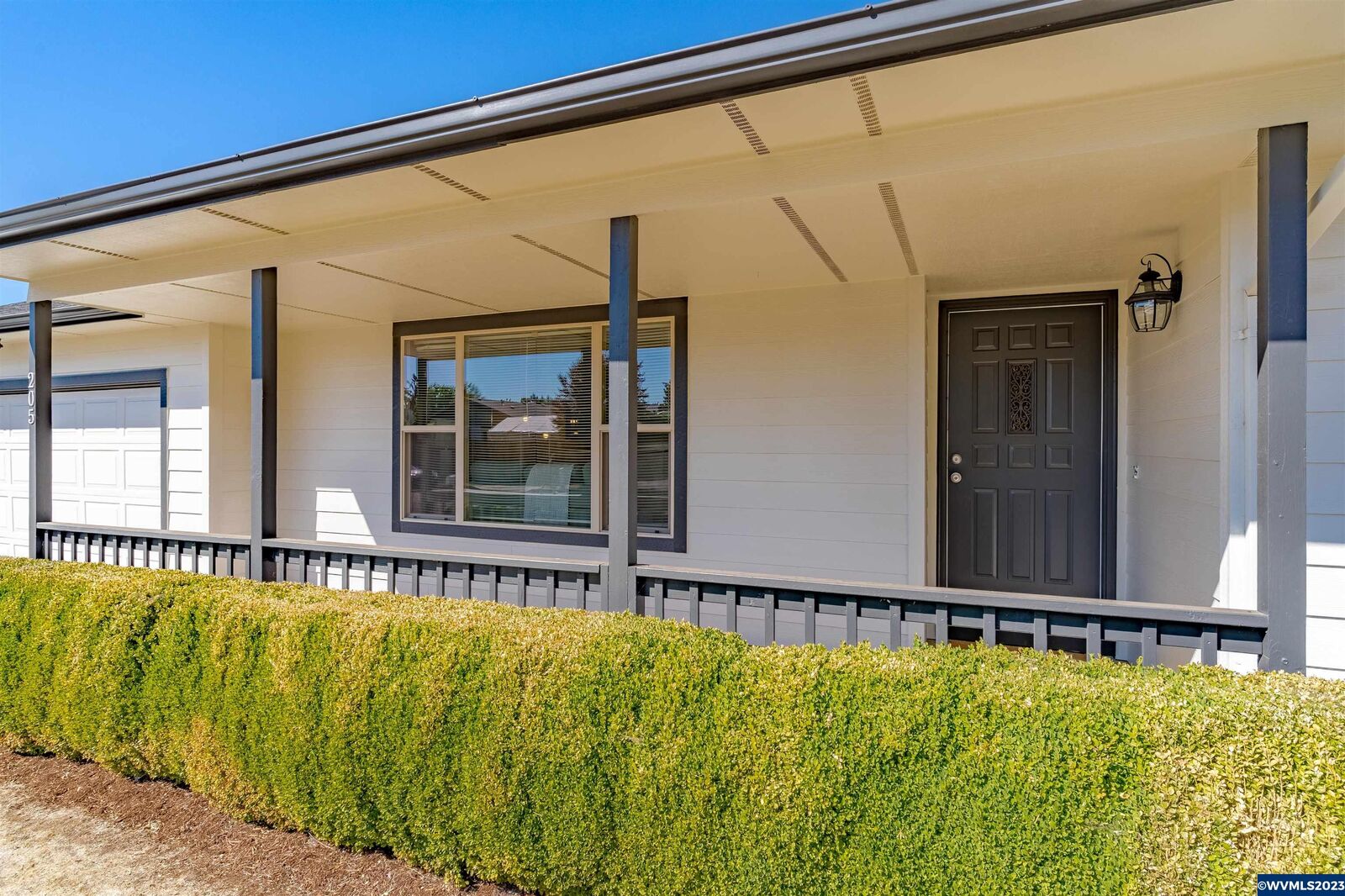 Property Photo:  205 NW 5th St  OR 97385 