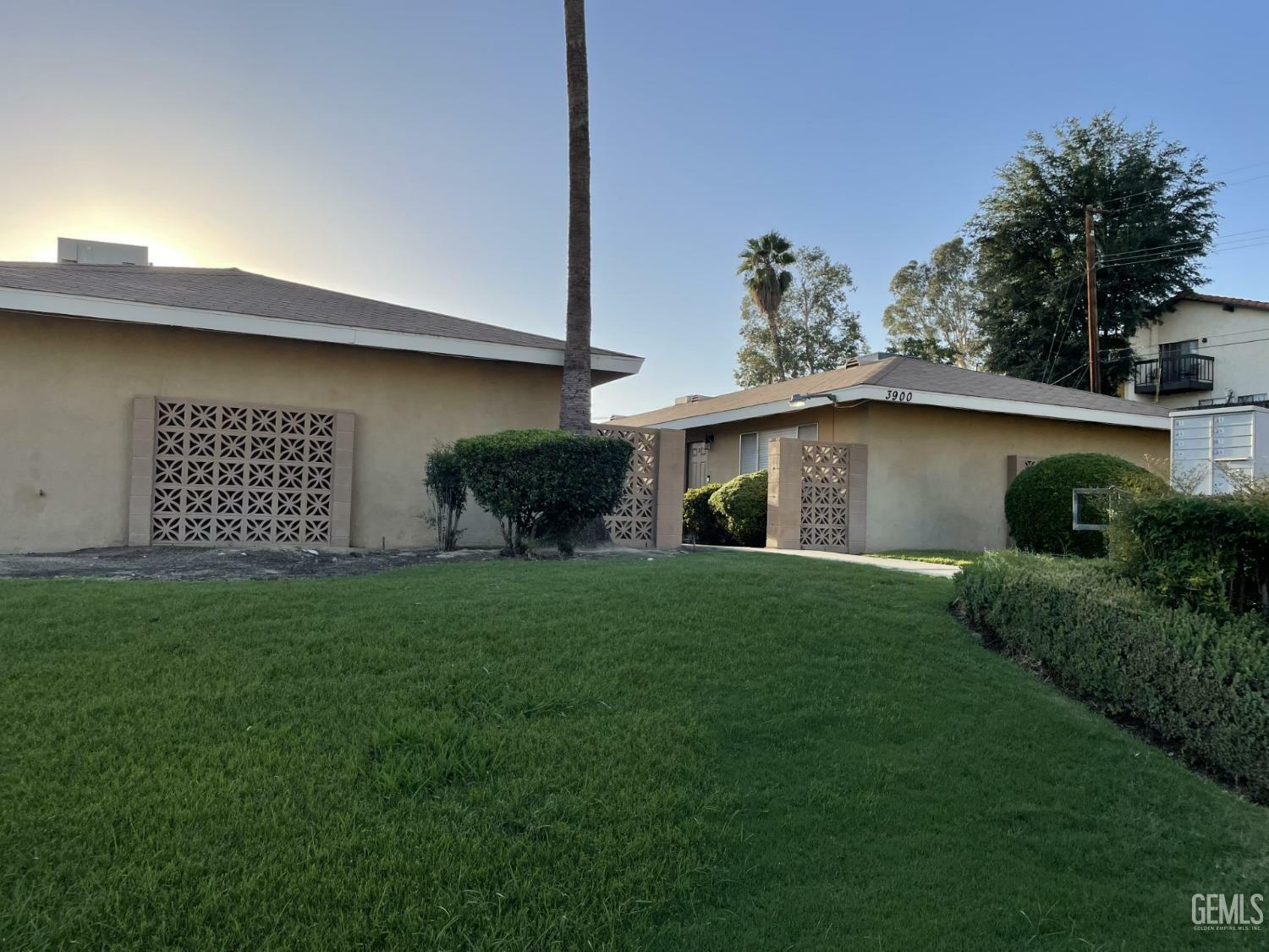 Property Photo: 3900 Adler Street CA 93306