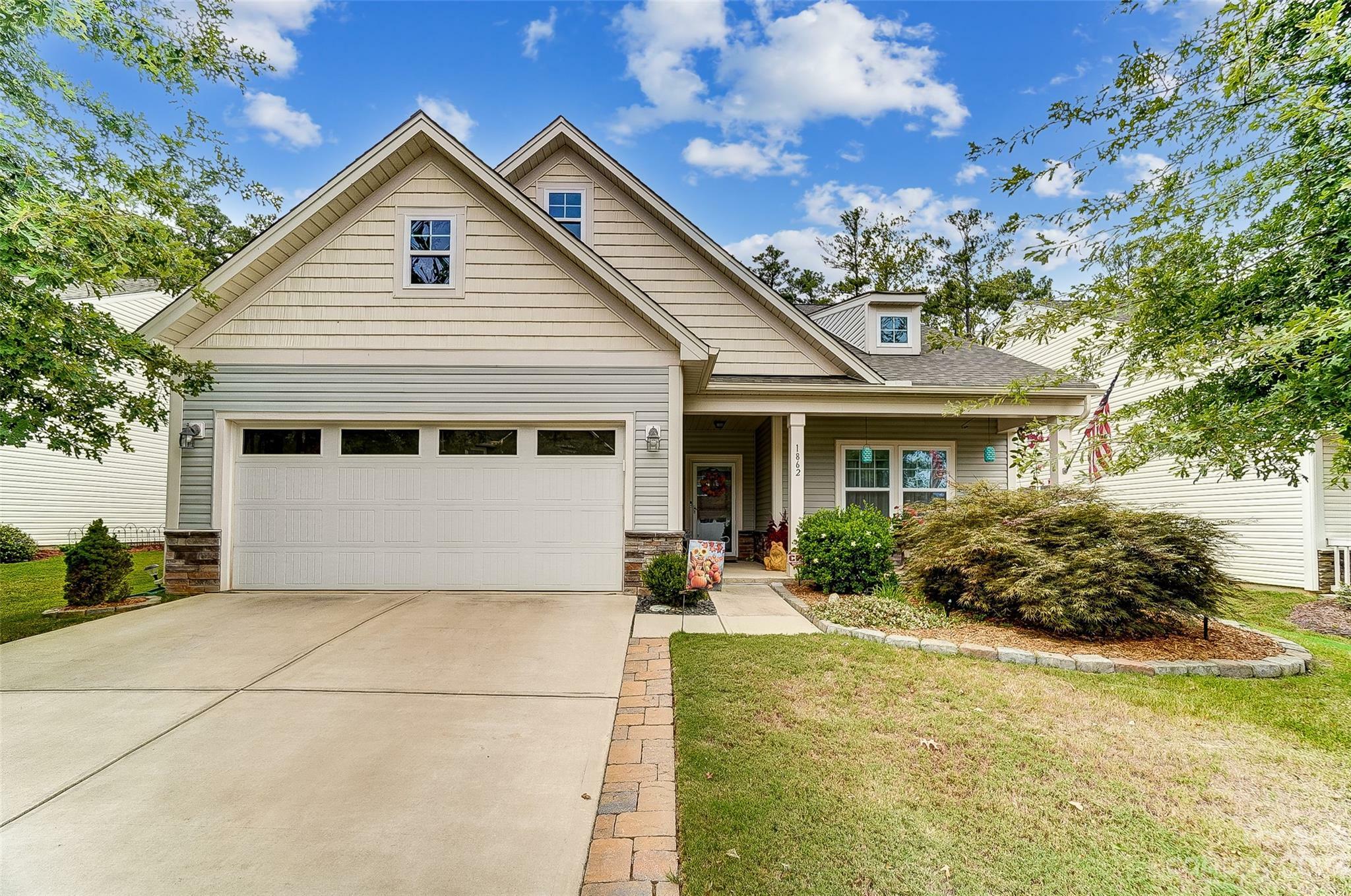 Property Photo: 1862 Larkspur Way SC 29708