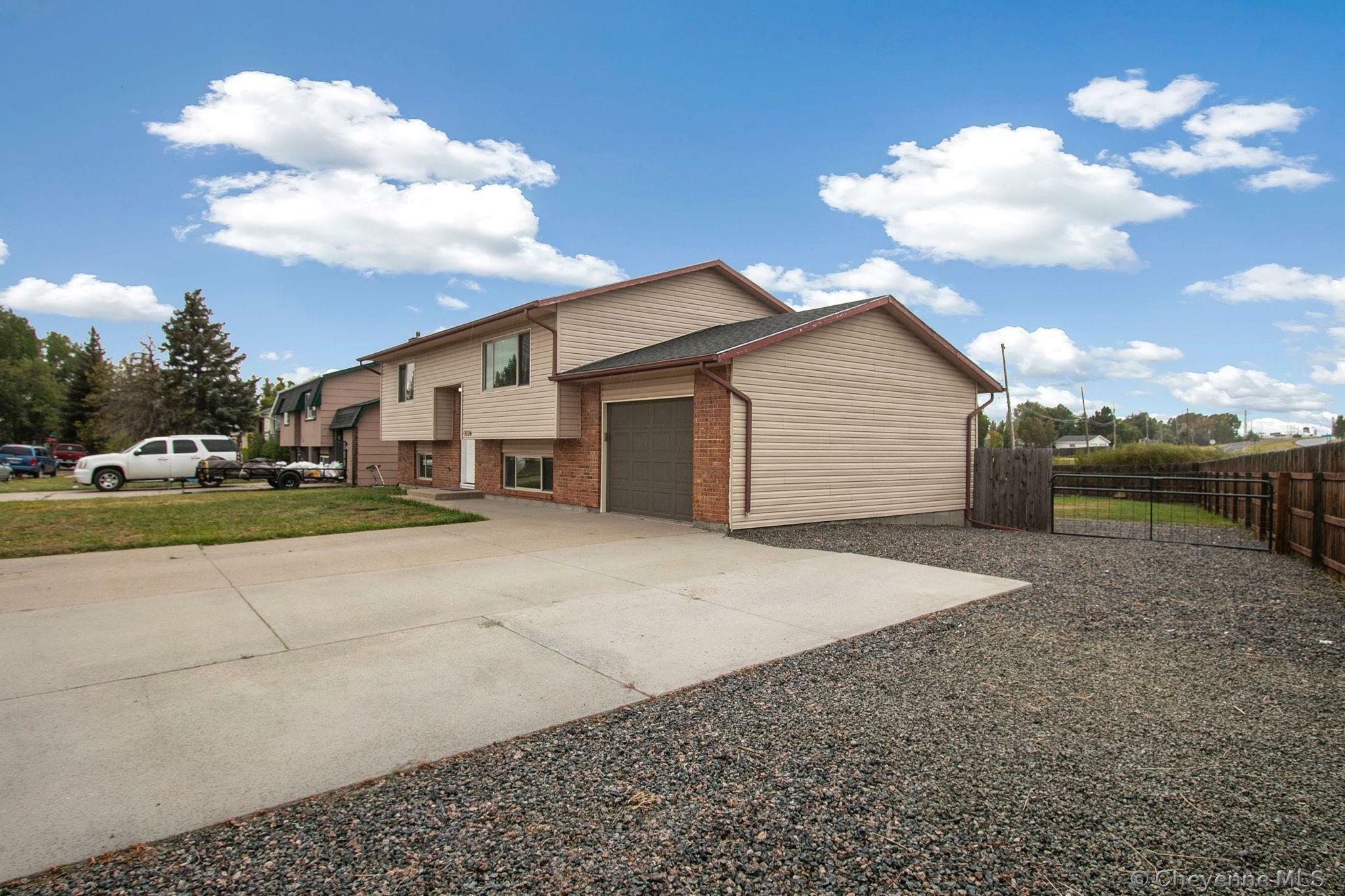 Property Photo:  1126 Mulberry Ave  WY 82001 