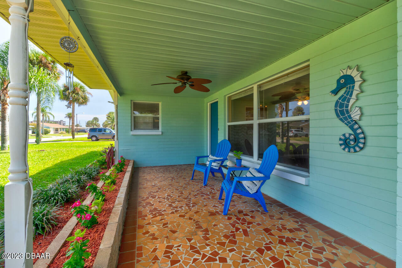 Property Photo: 16 Raymonde Circle FL 32176