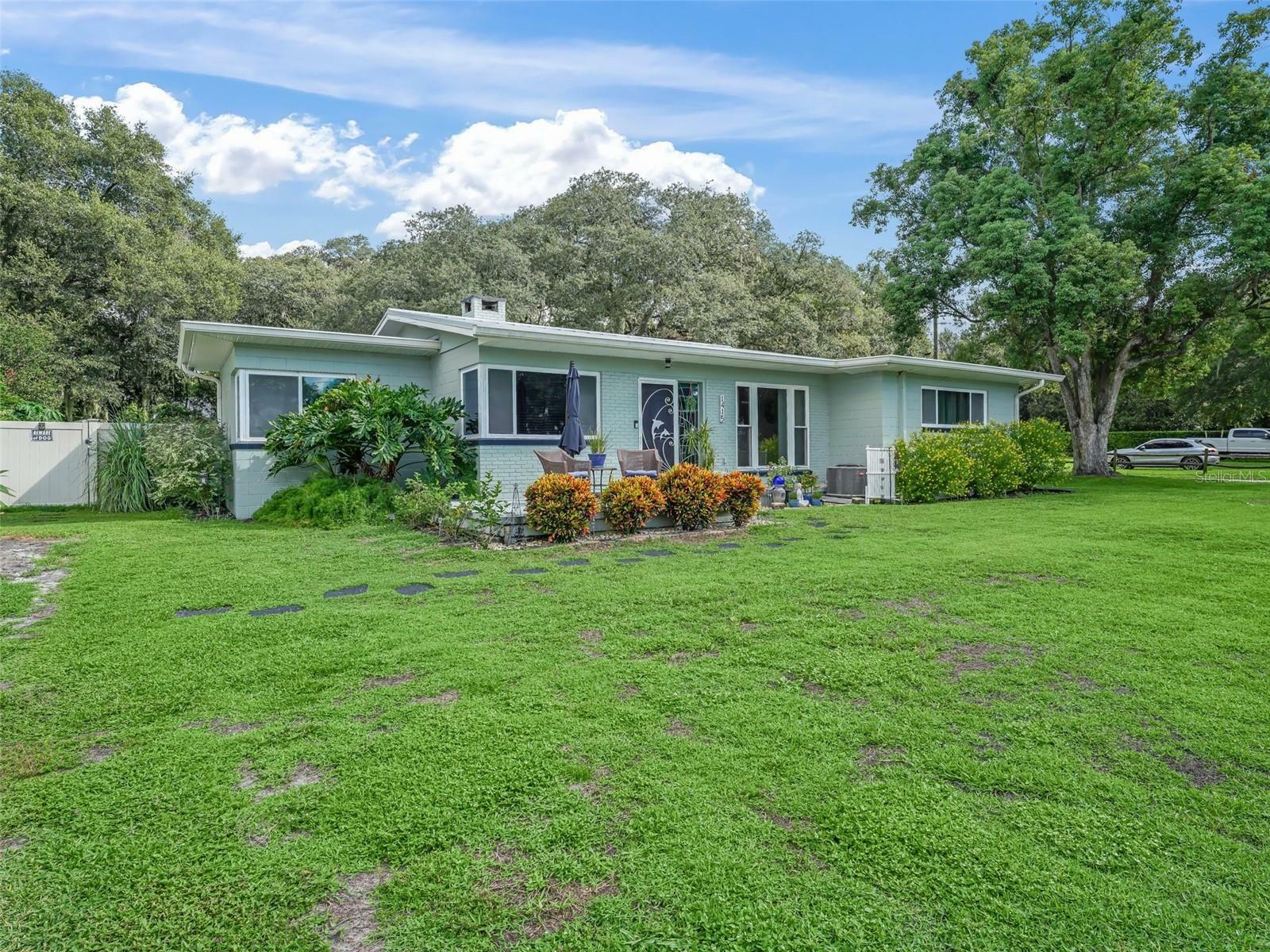 Property Photo:  1415 Raintree Lane  FL 32757 