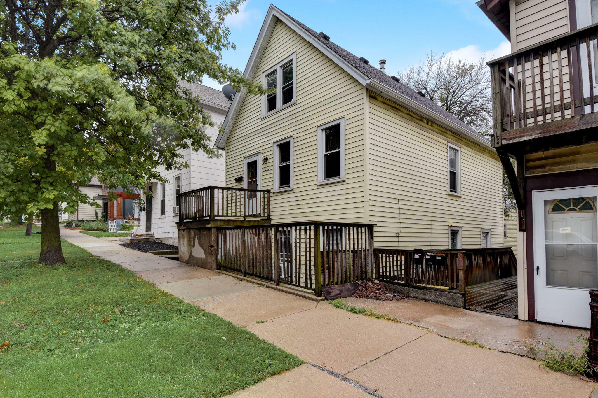 Property Photo:  1521 N Jefferson St  WI 53202 