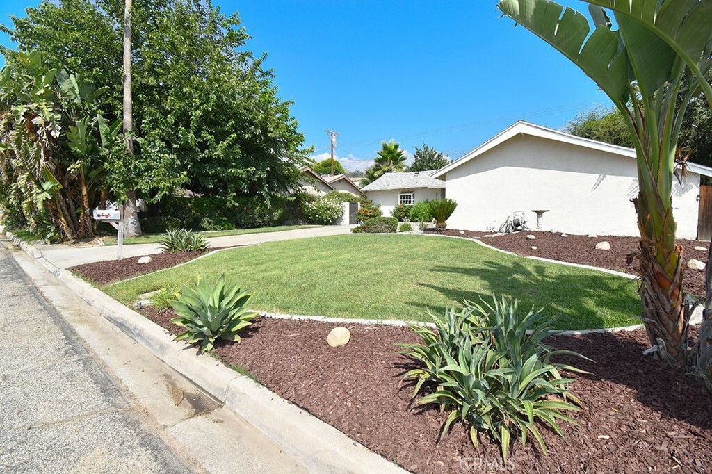 Property Photo:  5363 Golondrina Drive  CA 92404 