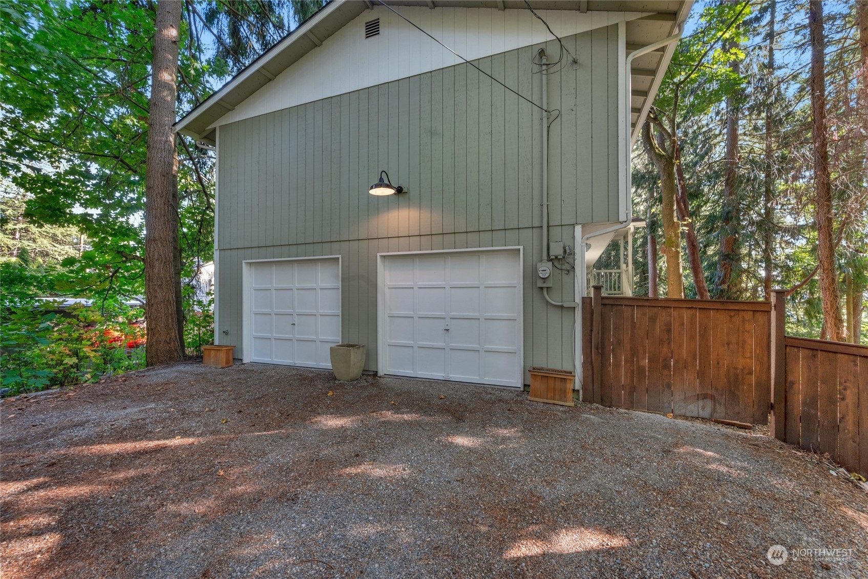 Property Photo: 3815 NE 205th Street WA 98155