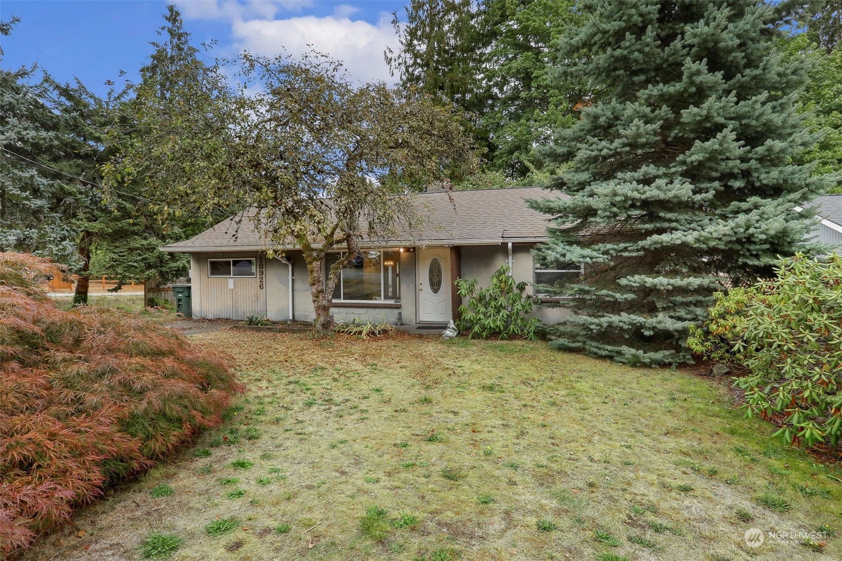 Property Photo:  18926 32nd Avenue NE  WA 98155 