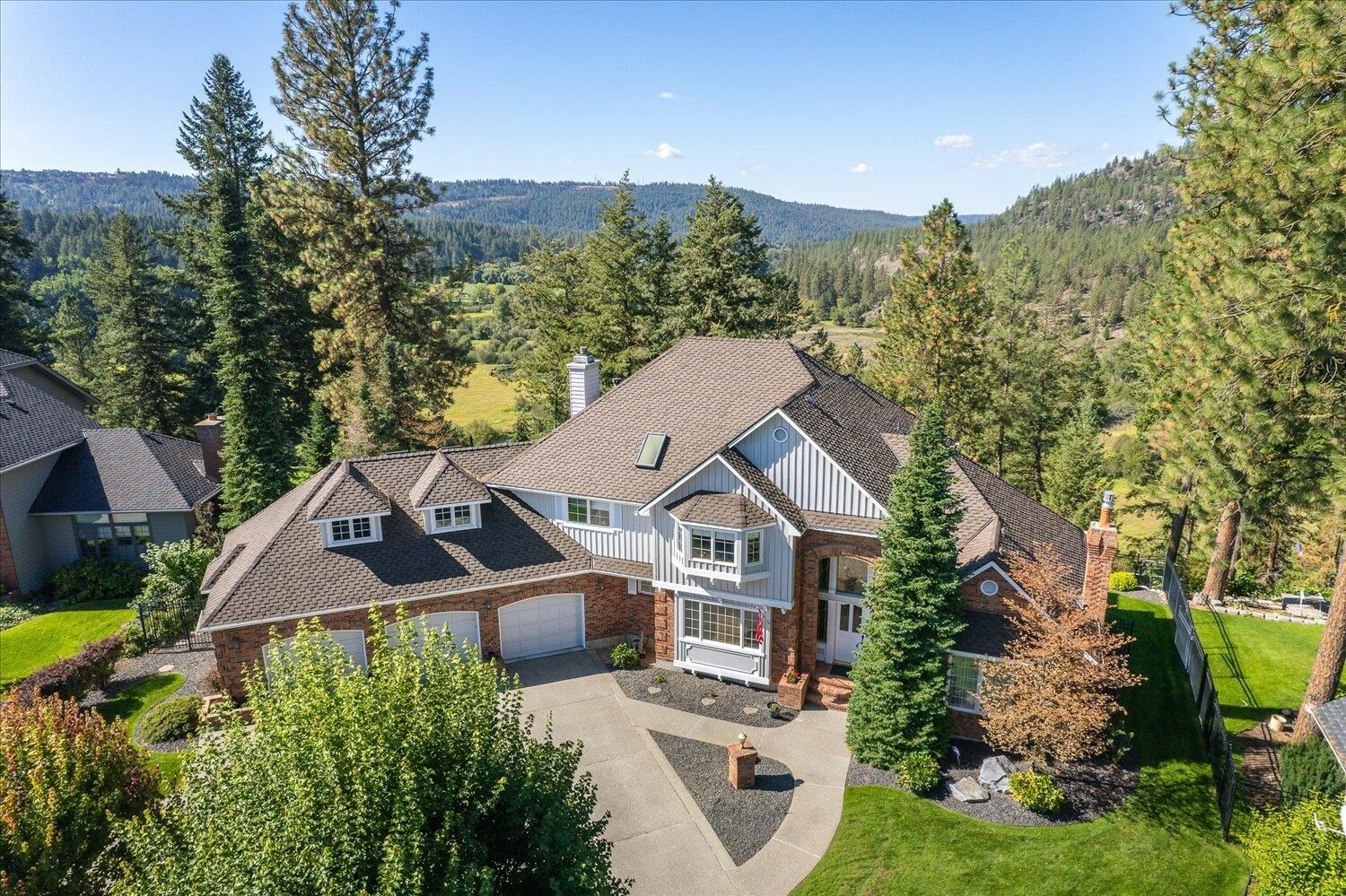 Property Photo: 13113 N Howard Ln WA 99208-7216