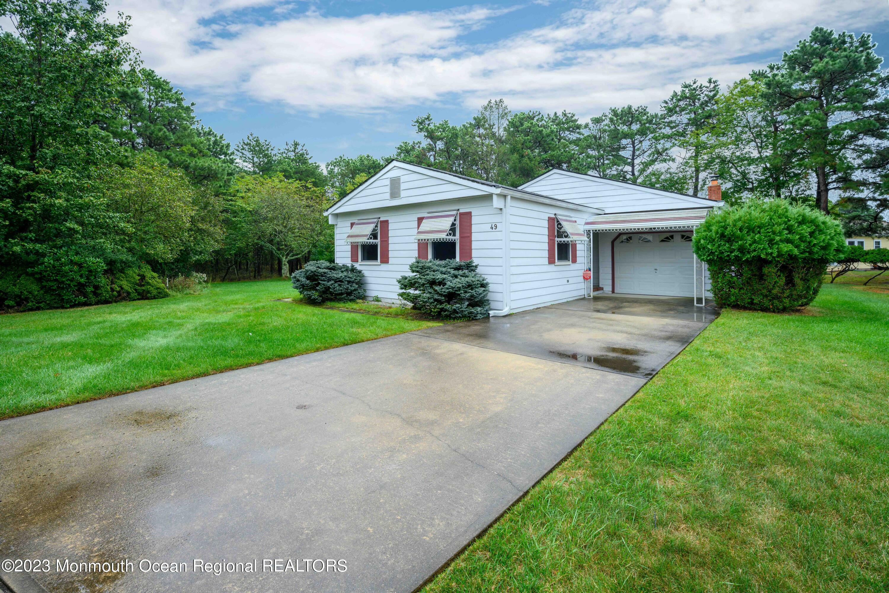 Property Photo: 49 Normanton Court NJ 08757