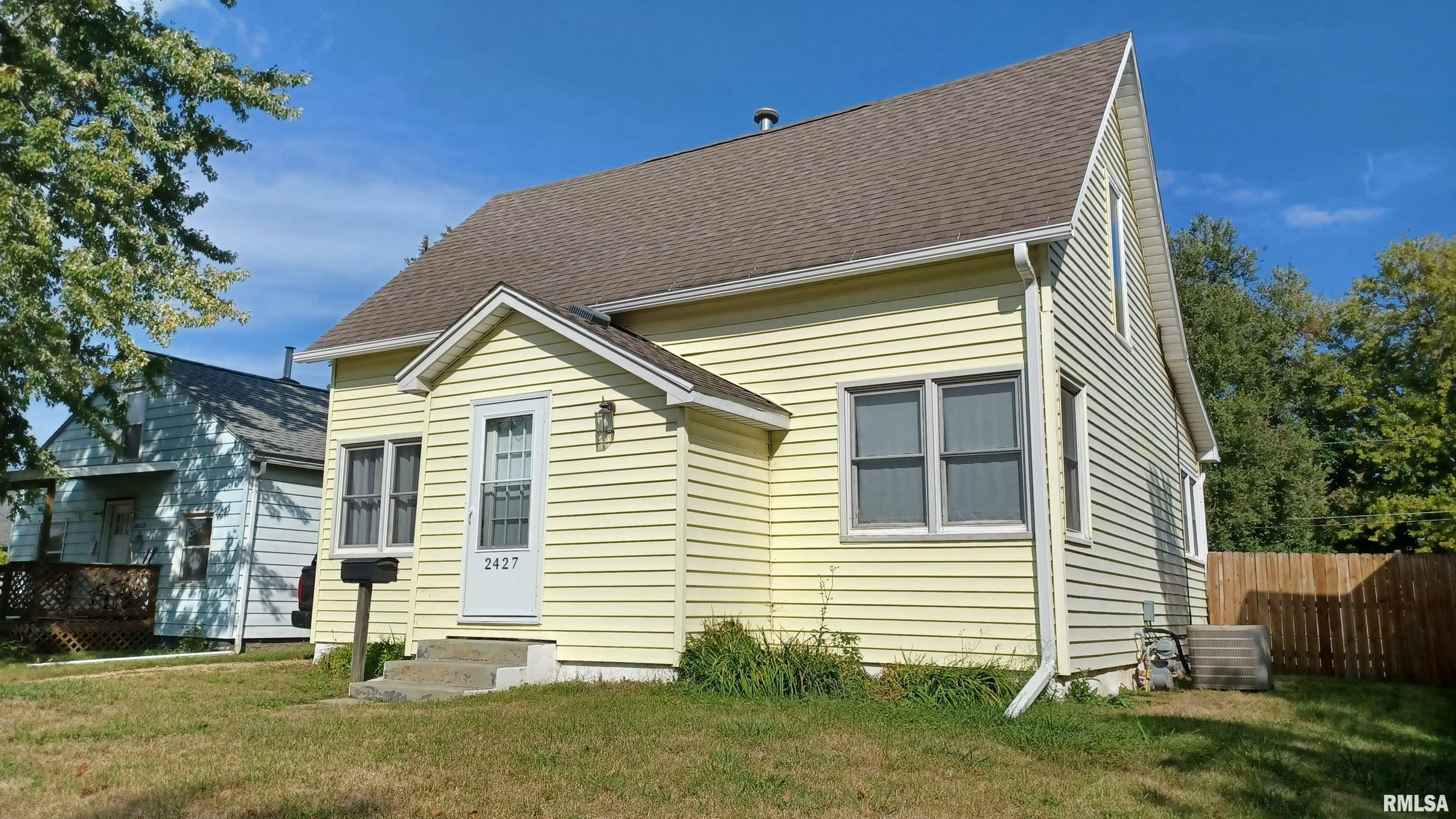 Property Photo:  2427 S 14th Street  IA 52732 