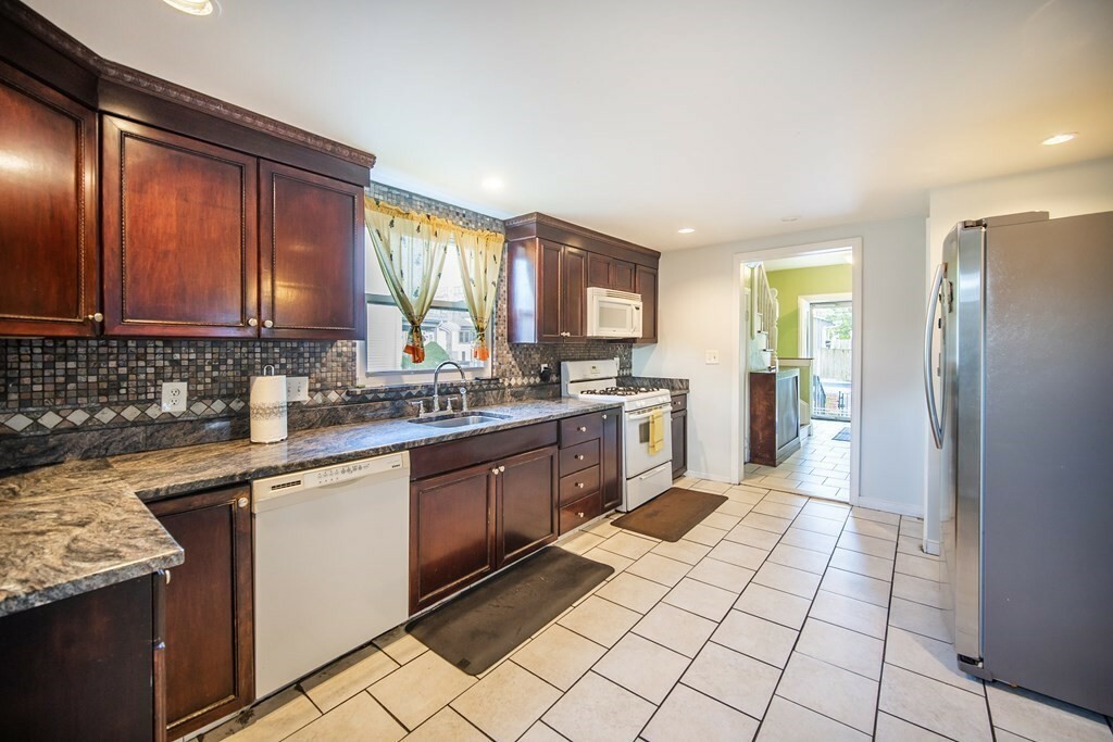 Property Photo: 116 Shute St MA 02149
