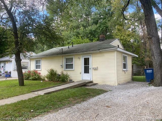 Property Photo: 2808 Batavia Court MI 48186