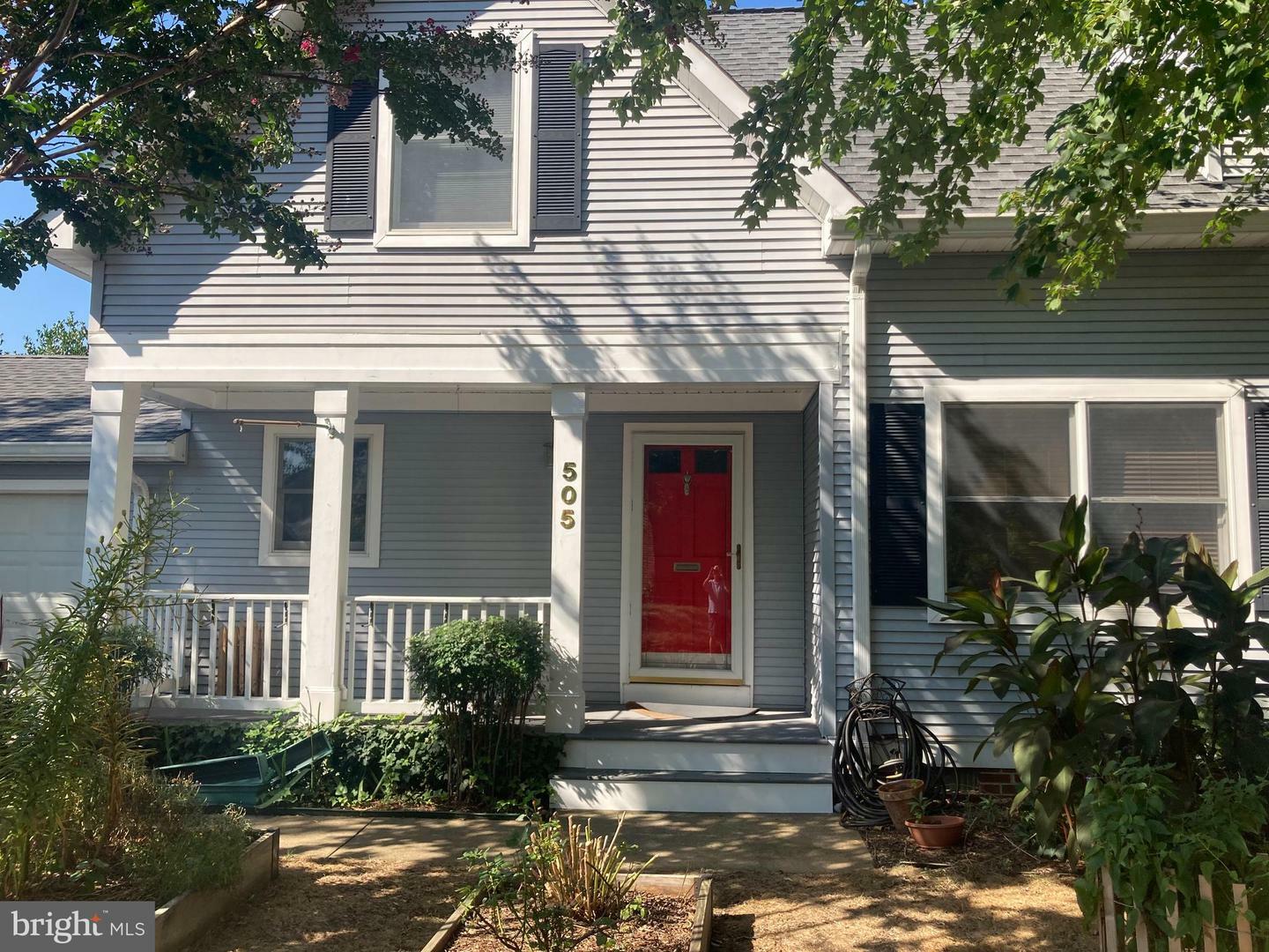 Property Photo: 505 Mount Vernon Avenue VA 22301