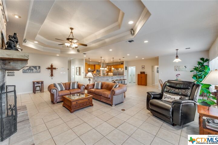 Property Photo: 8177 Boenig Road TX 78155