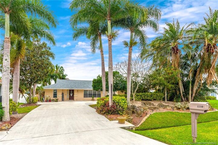 1210 SE McFarlane Avenue  Port Saint Lucie FL 34952 photo