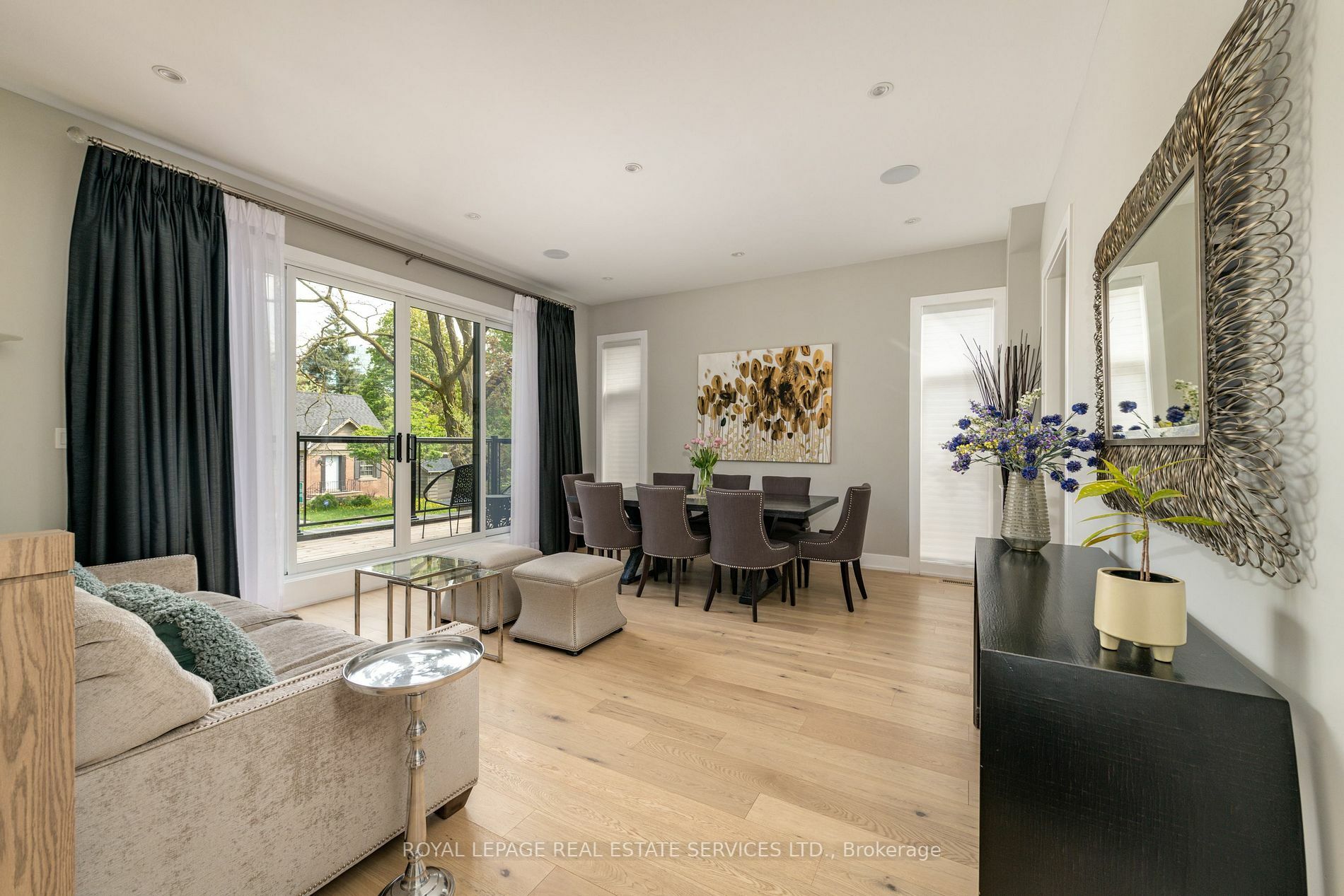 Property Photo:  23 Anndale Dr  ON M2N2W9 