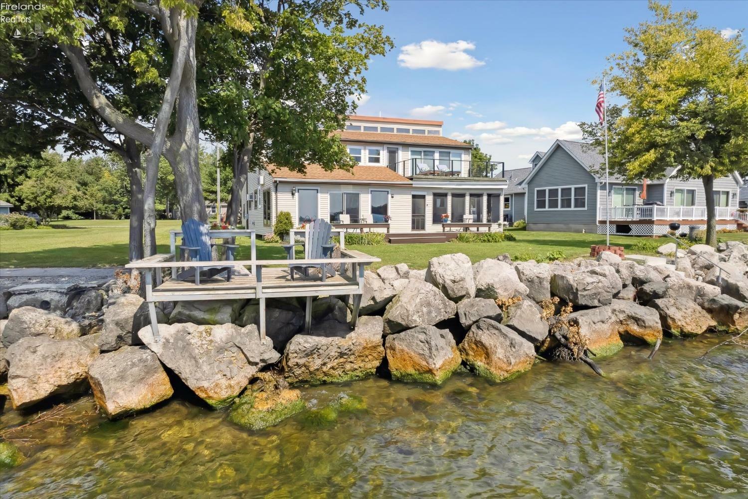 Property Photo: 690 Vista OH 43446