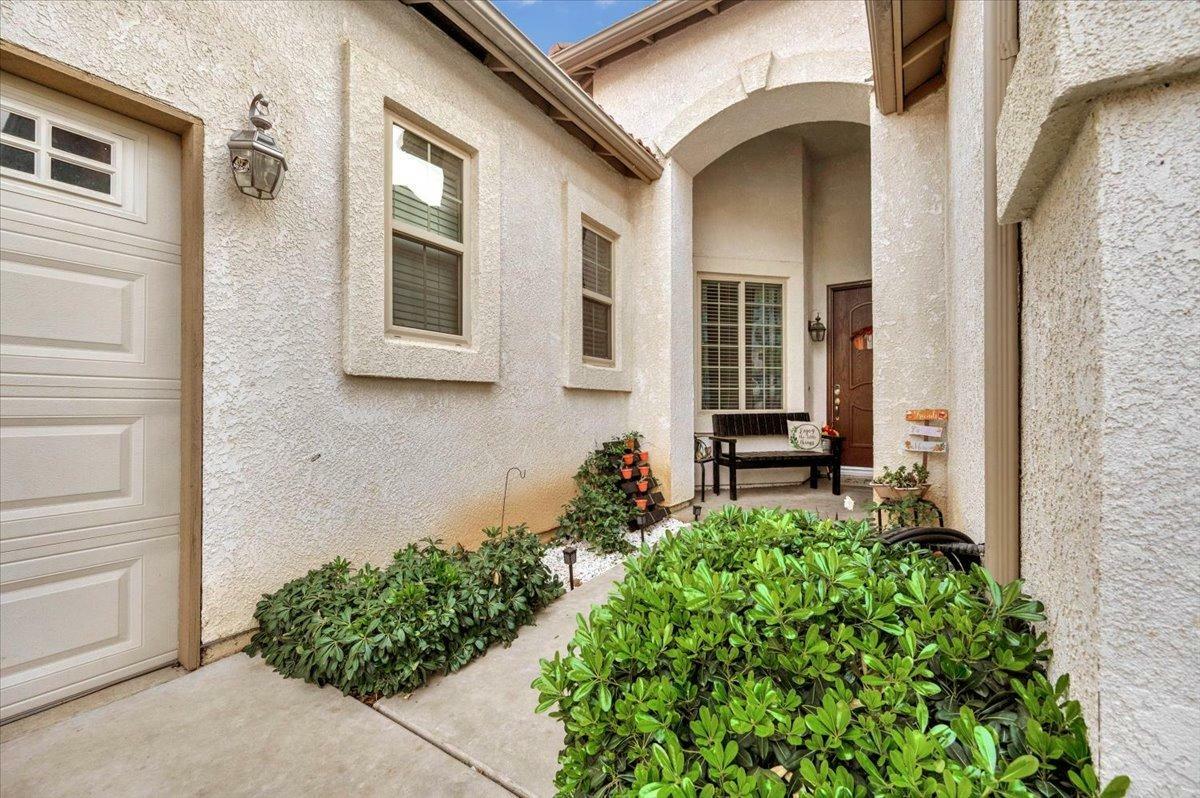 Property Photo:  5856 E Atchison Street  CA 93727 