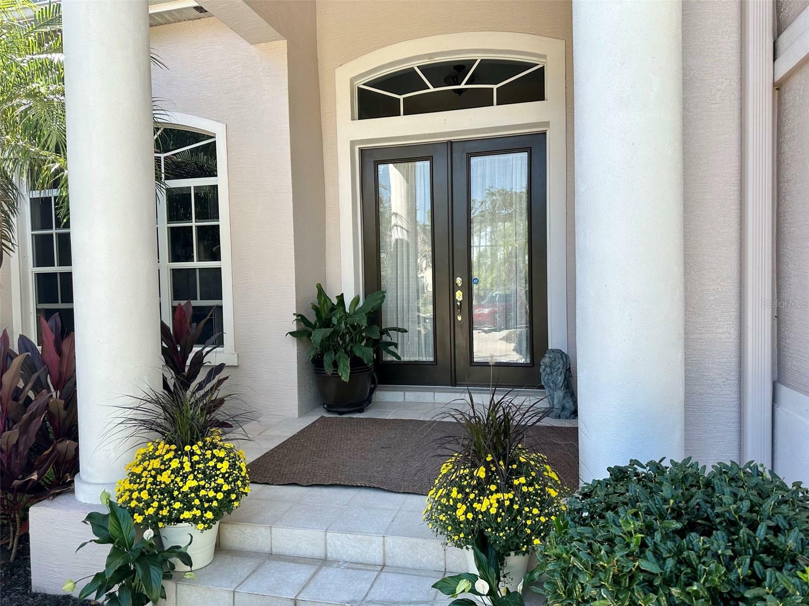 Property Photo: 9818 Old Hyde Park Place FL 34202
