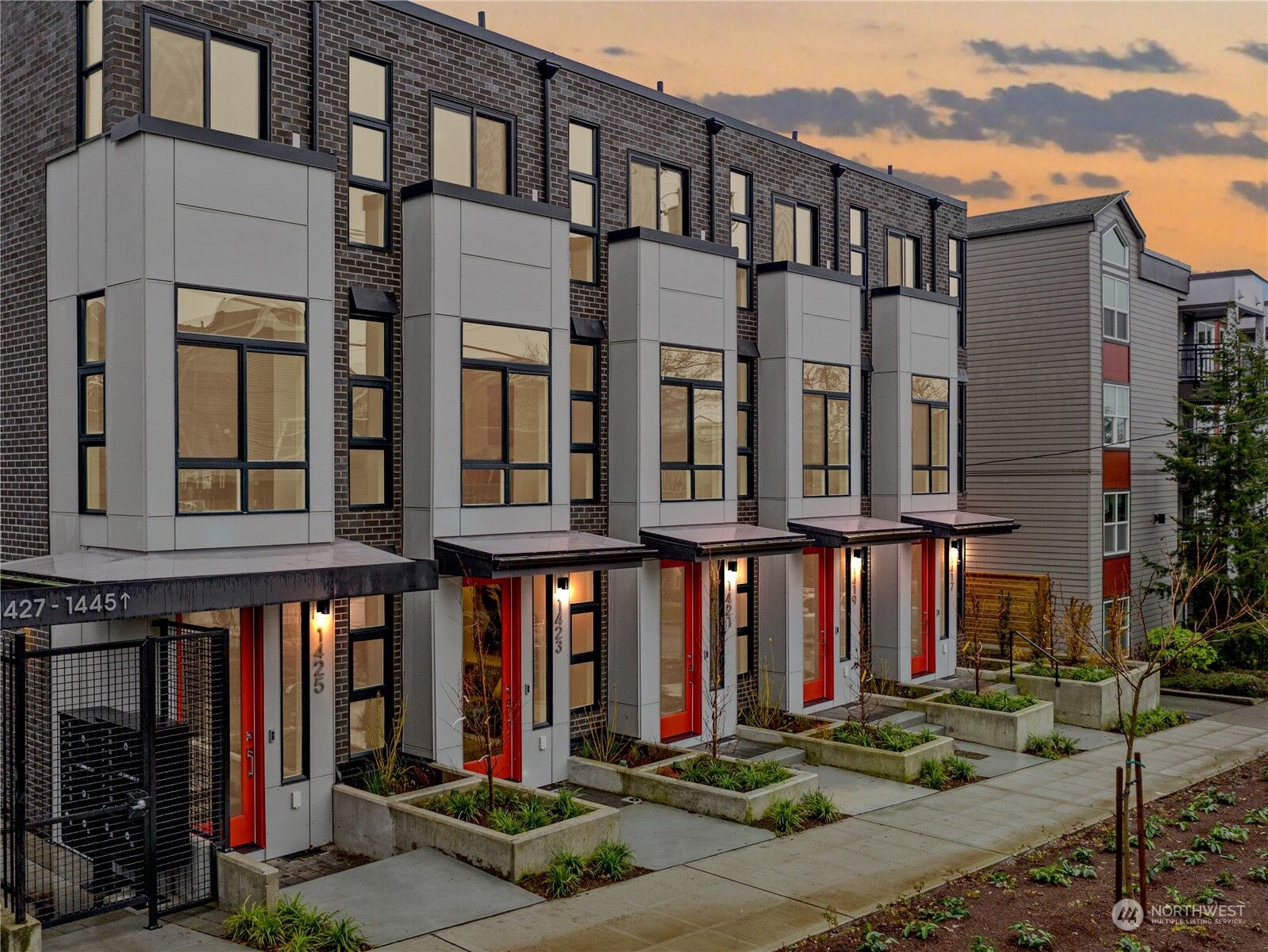 2 bed Seattle home for sale 1435 E Howell Street, Seattle, WA 98122