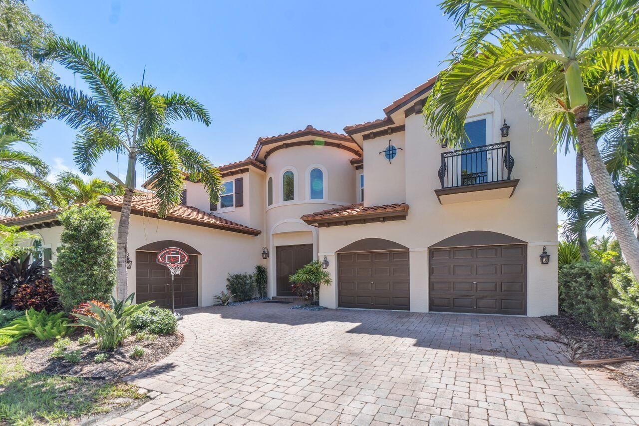 Property Photo: 4157 Artesa Drive FL 33436