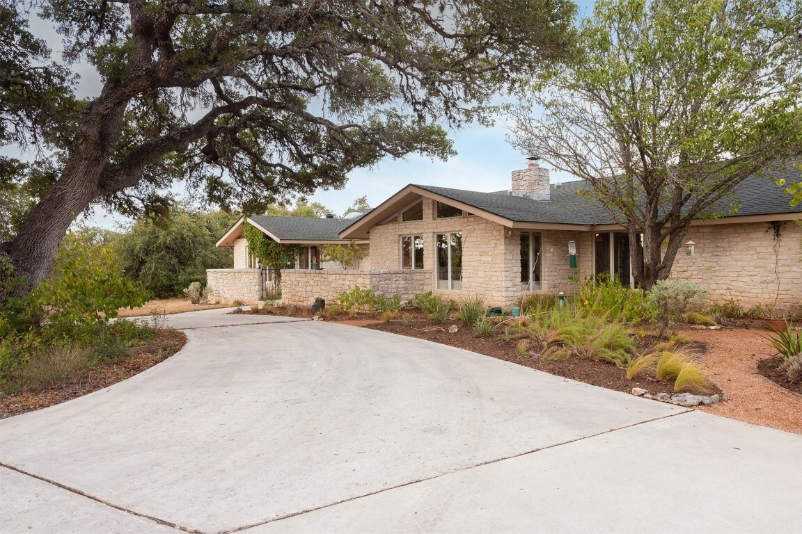 Property Photo:  750 Green Acres Drive  TX 78676 