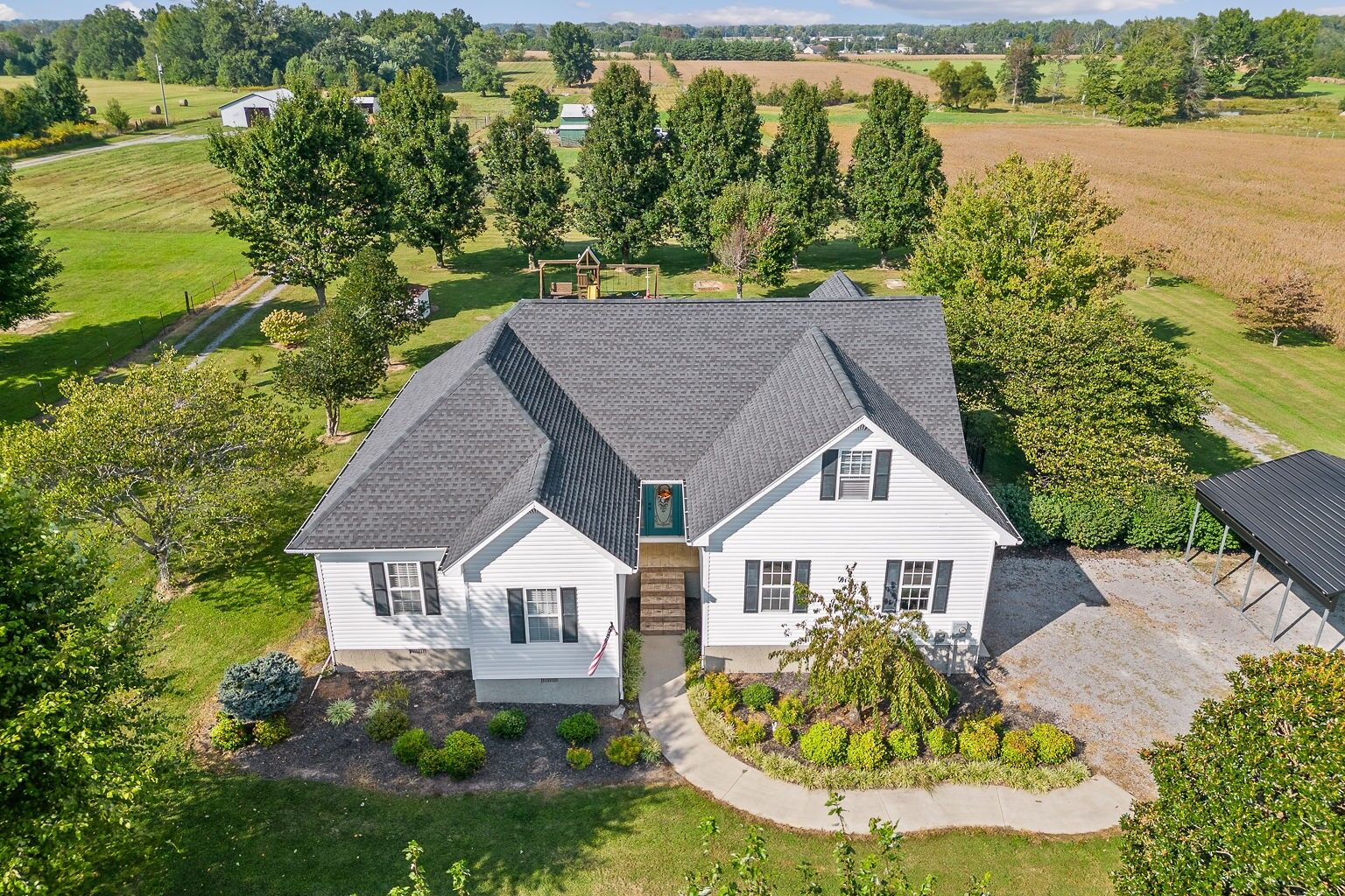 Property Photo:  5885 Patterson Rd  TN 37166 