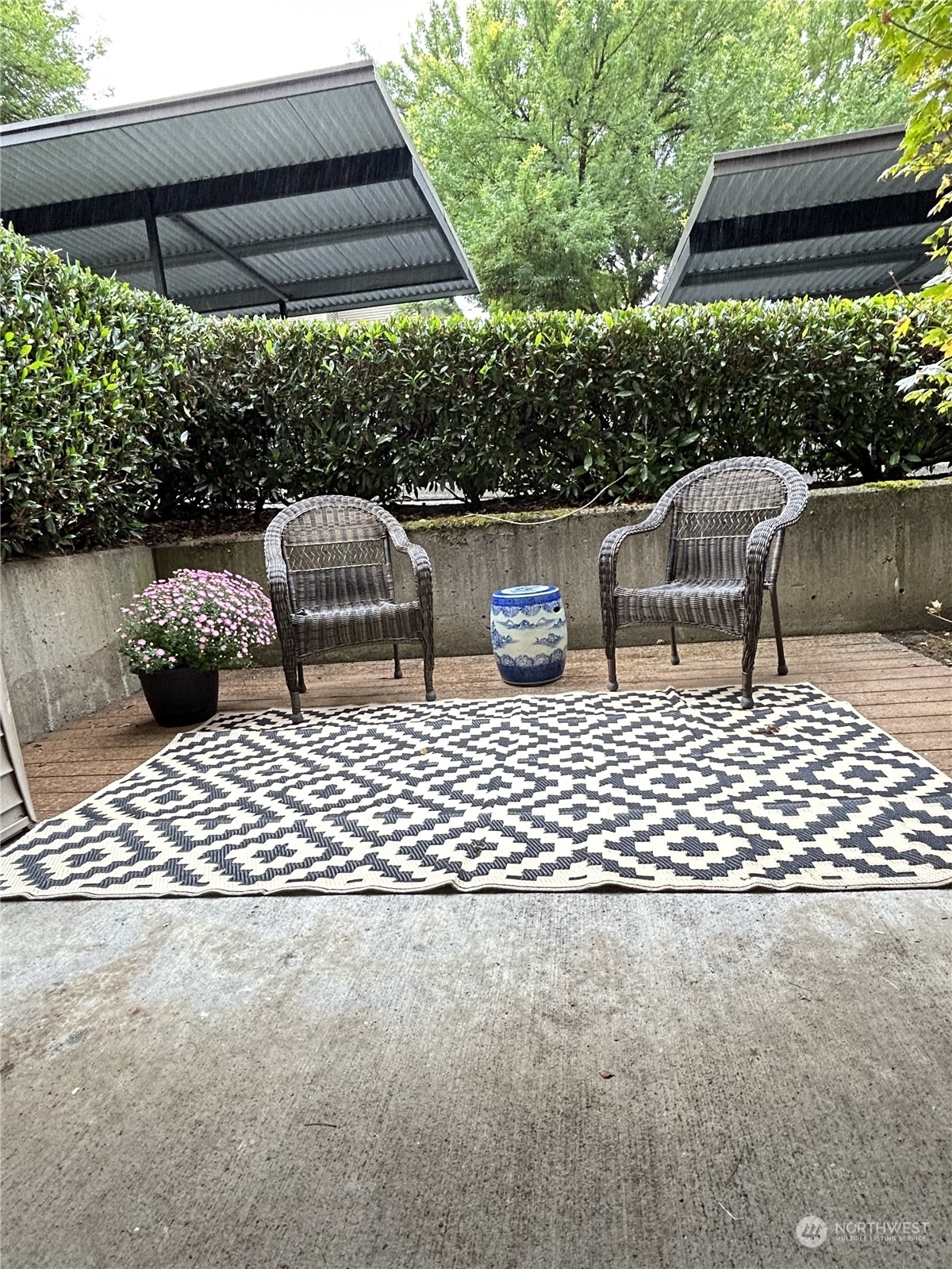 Property Photo: 916 3rd Avenue A104 WA 98033
