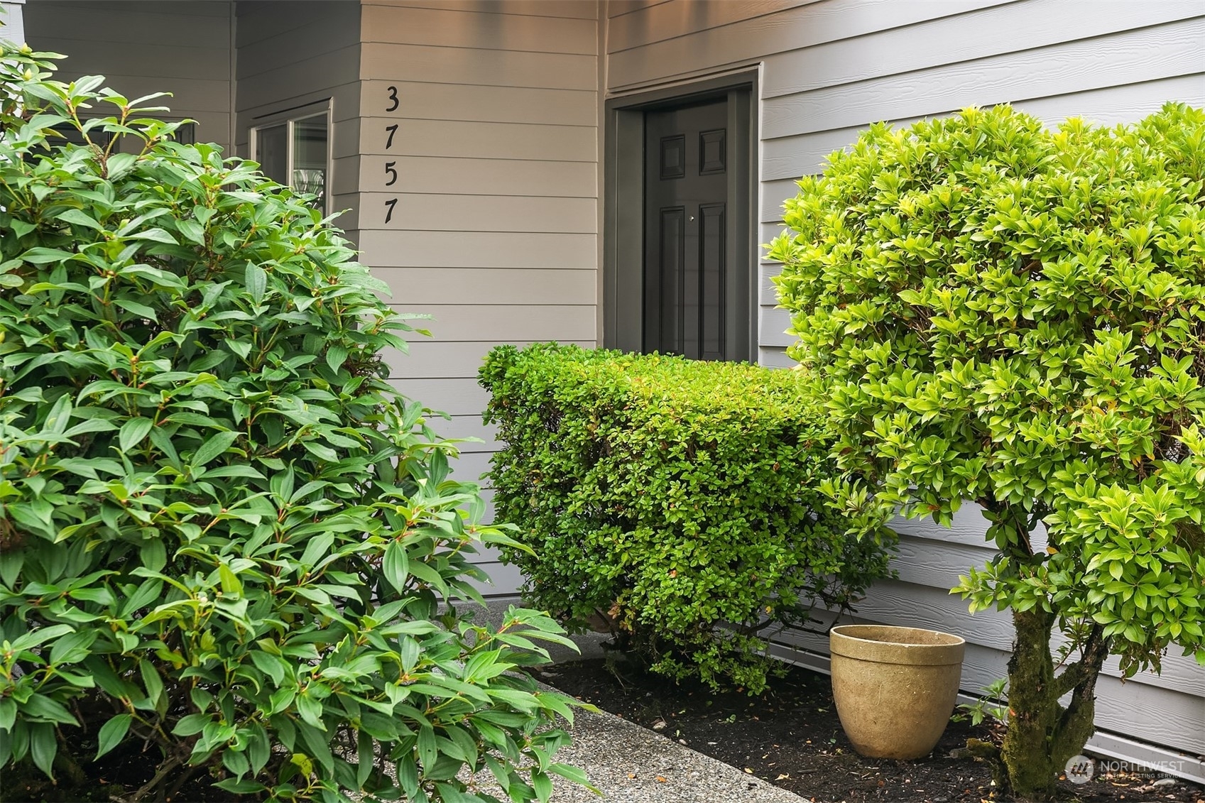 Property Photo: 3757 257th Avenue SE 5-3 WA 98029