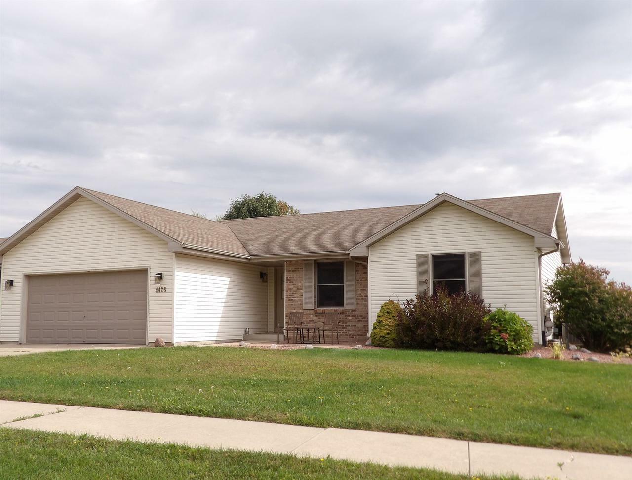 Property Photo:  4426 White Oak Drive  WI 53546 