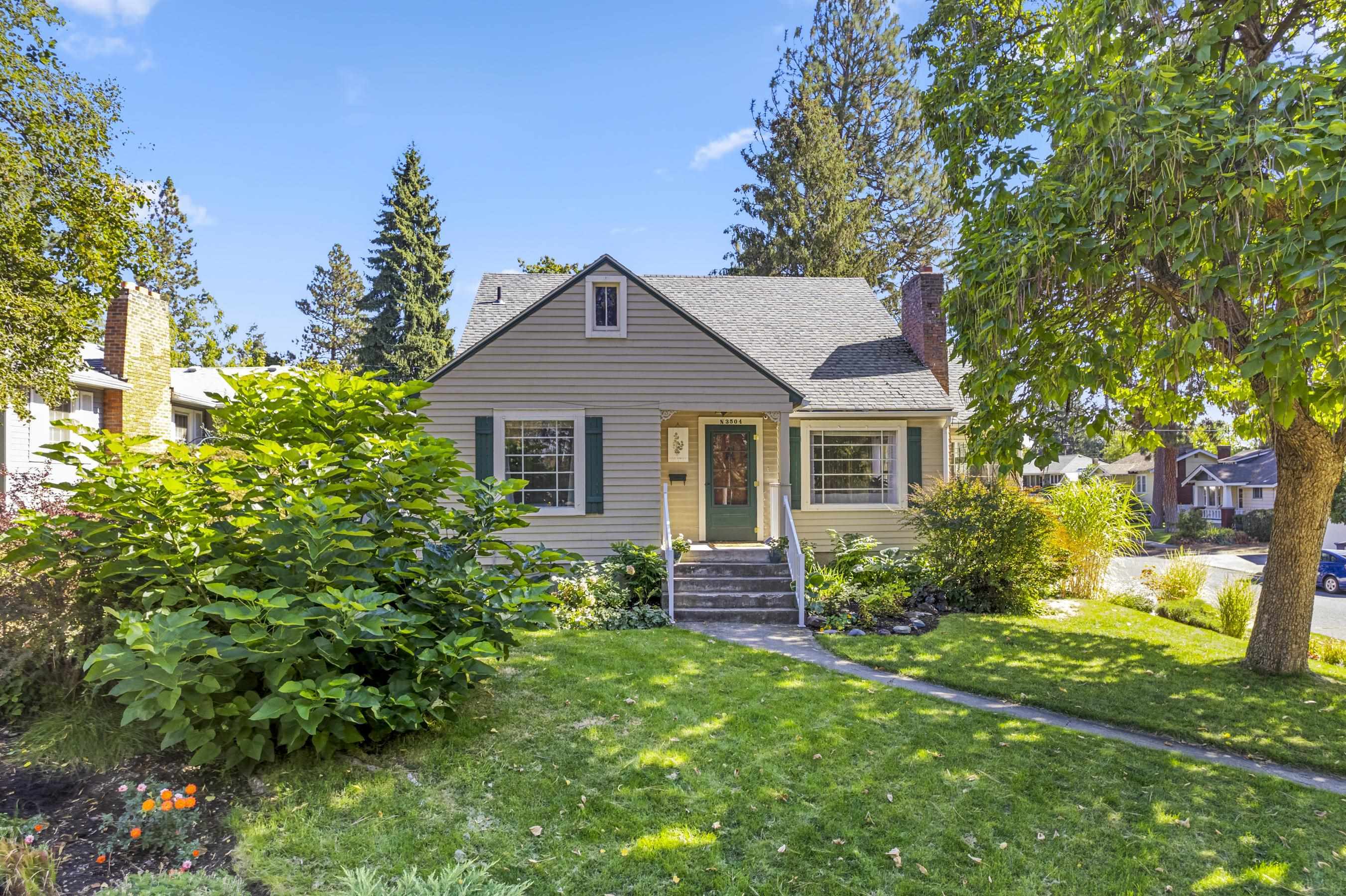 Property Photo: 3504 N Milton St WA 99205