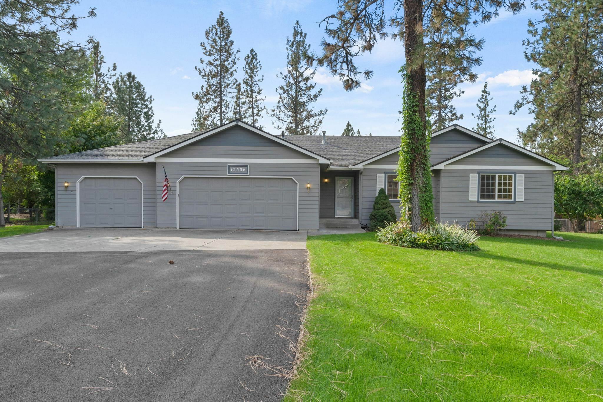 Property Photo:  12506 W Eaglewood Ct  WA 99026 