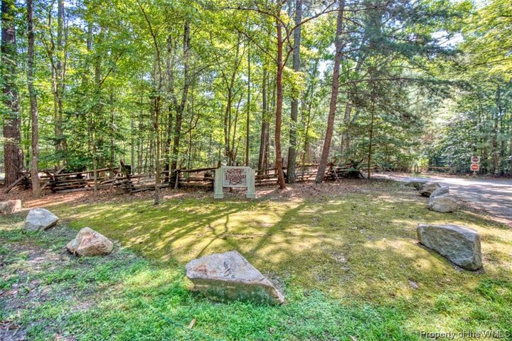 700 S England Circle  Williamsburg VA 23185 photo