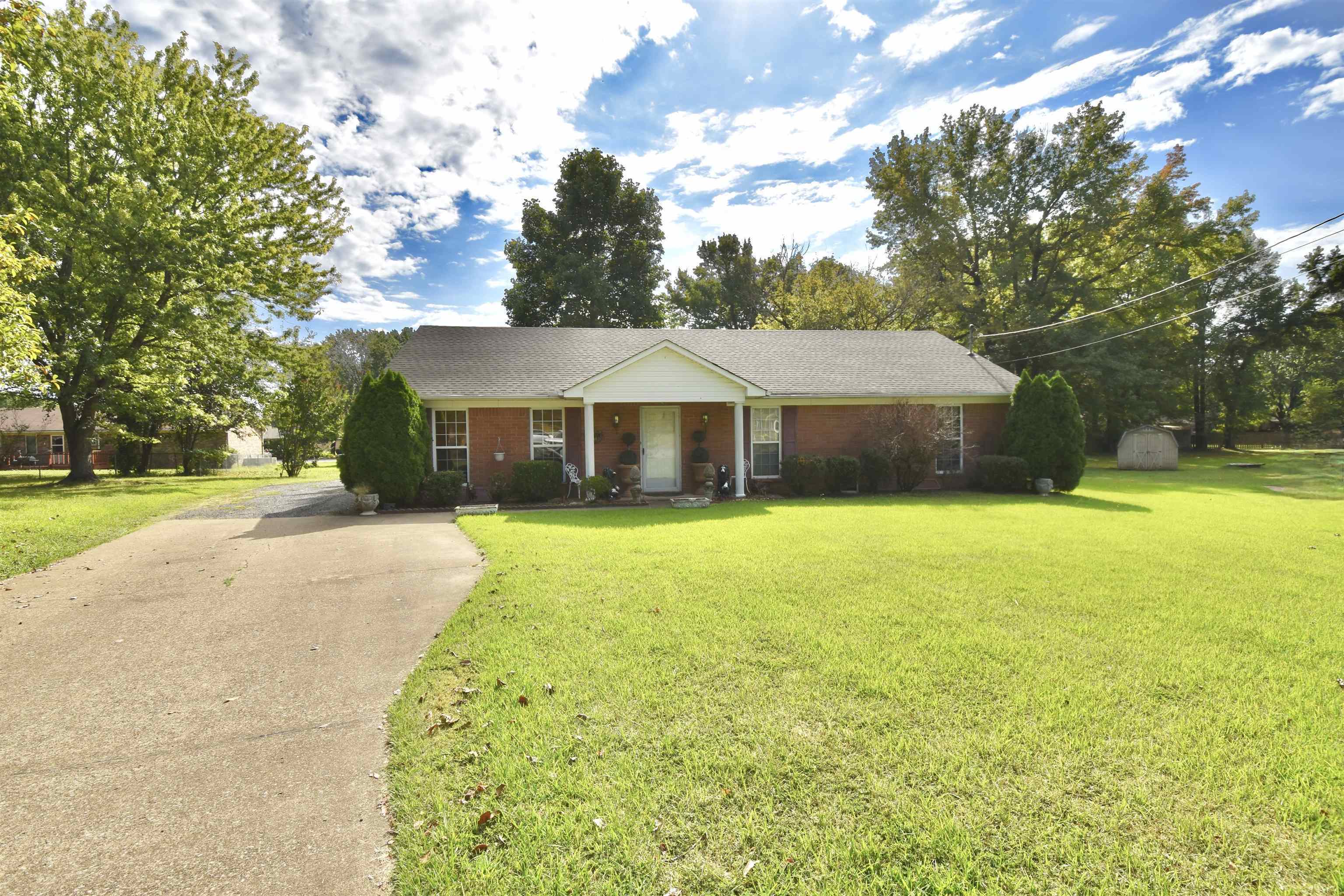 Property Photo:  18 Riley Cove  TN 38305 