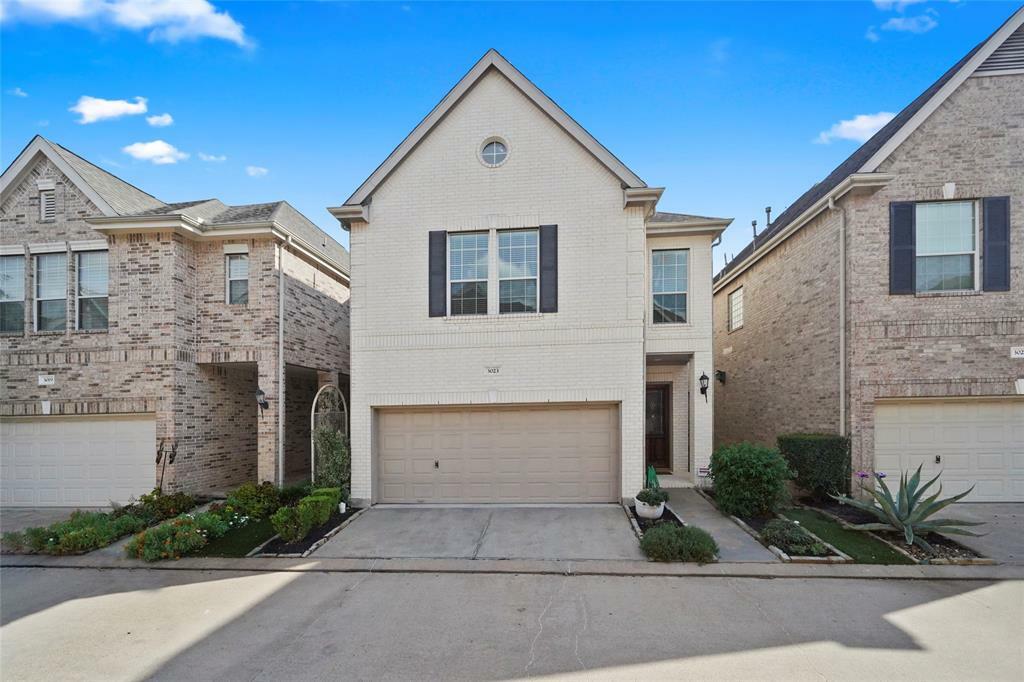Property Photo: 3023 Heritage Creek Terrace TX 77008