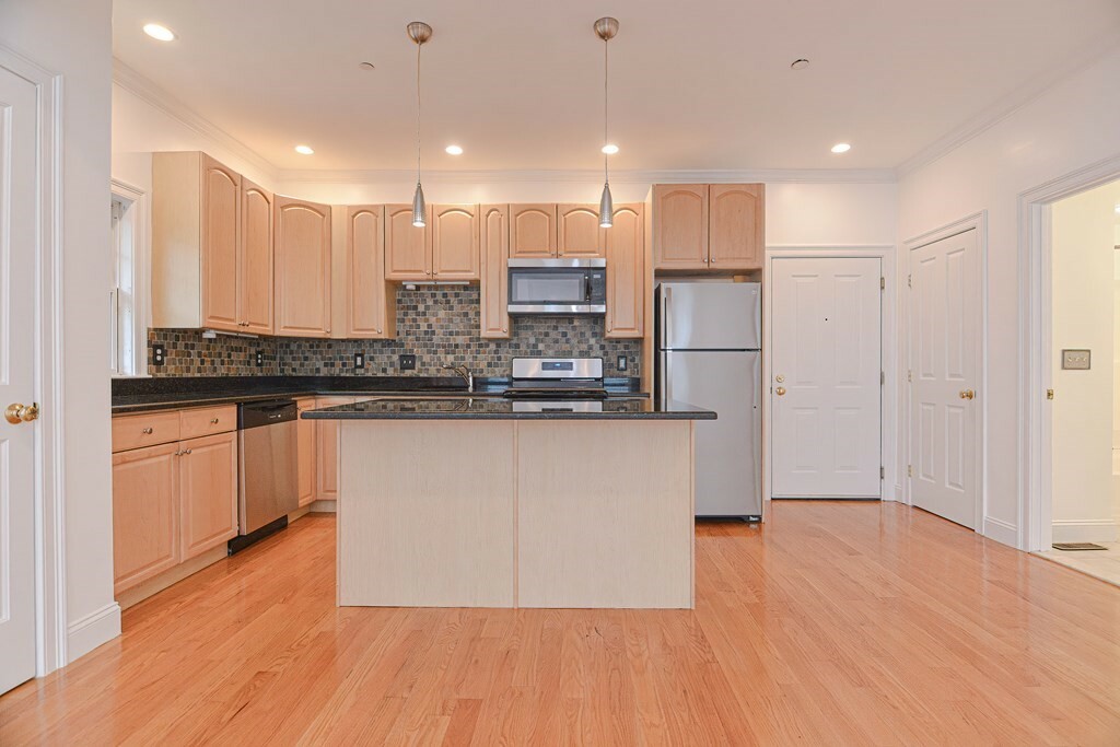 Property Photo: 146 Clifton Street 4 MA 02148