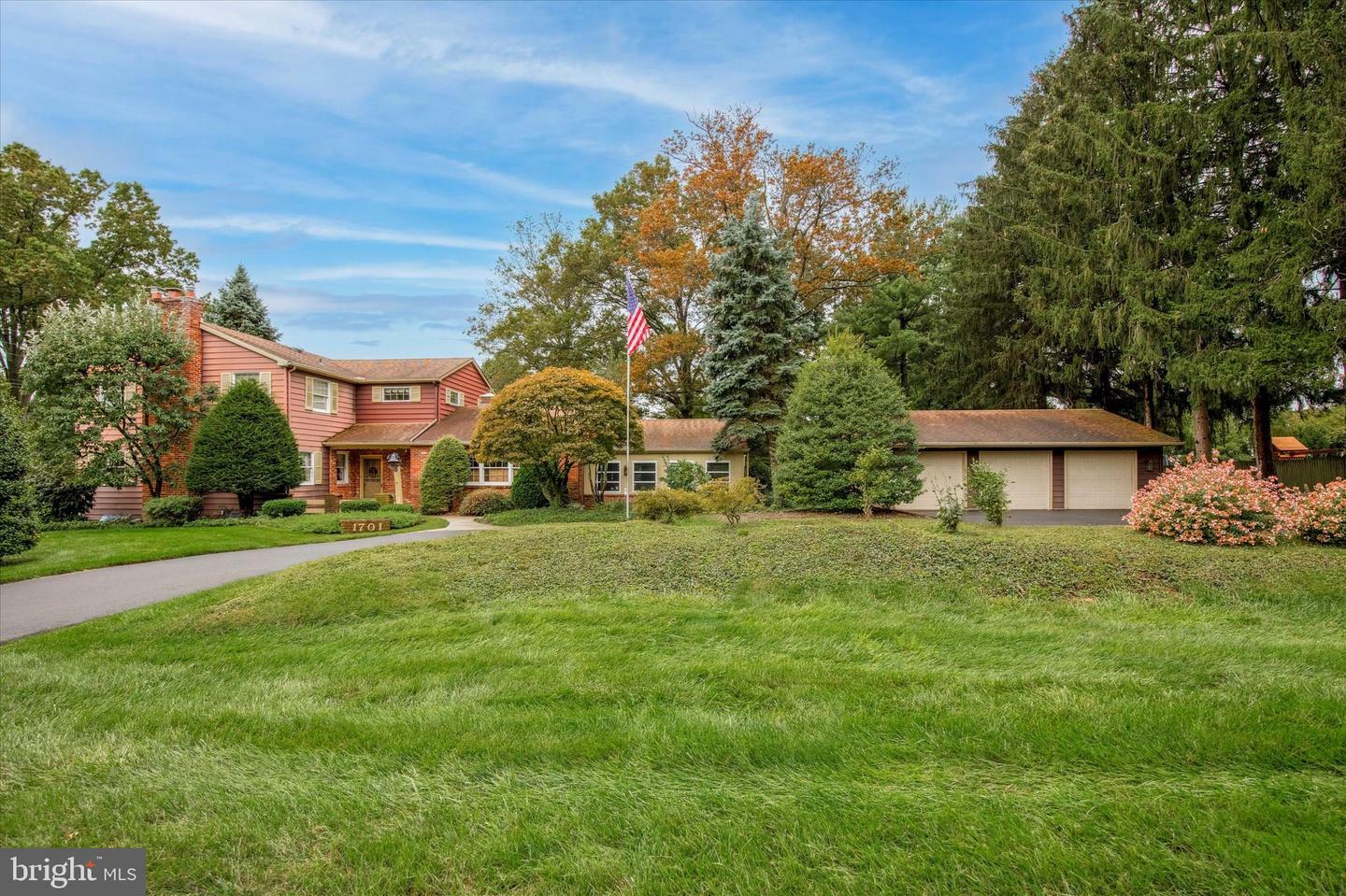 Property Photo: 1701 Purdie Lane PA 19002