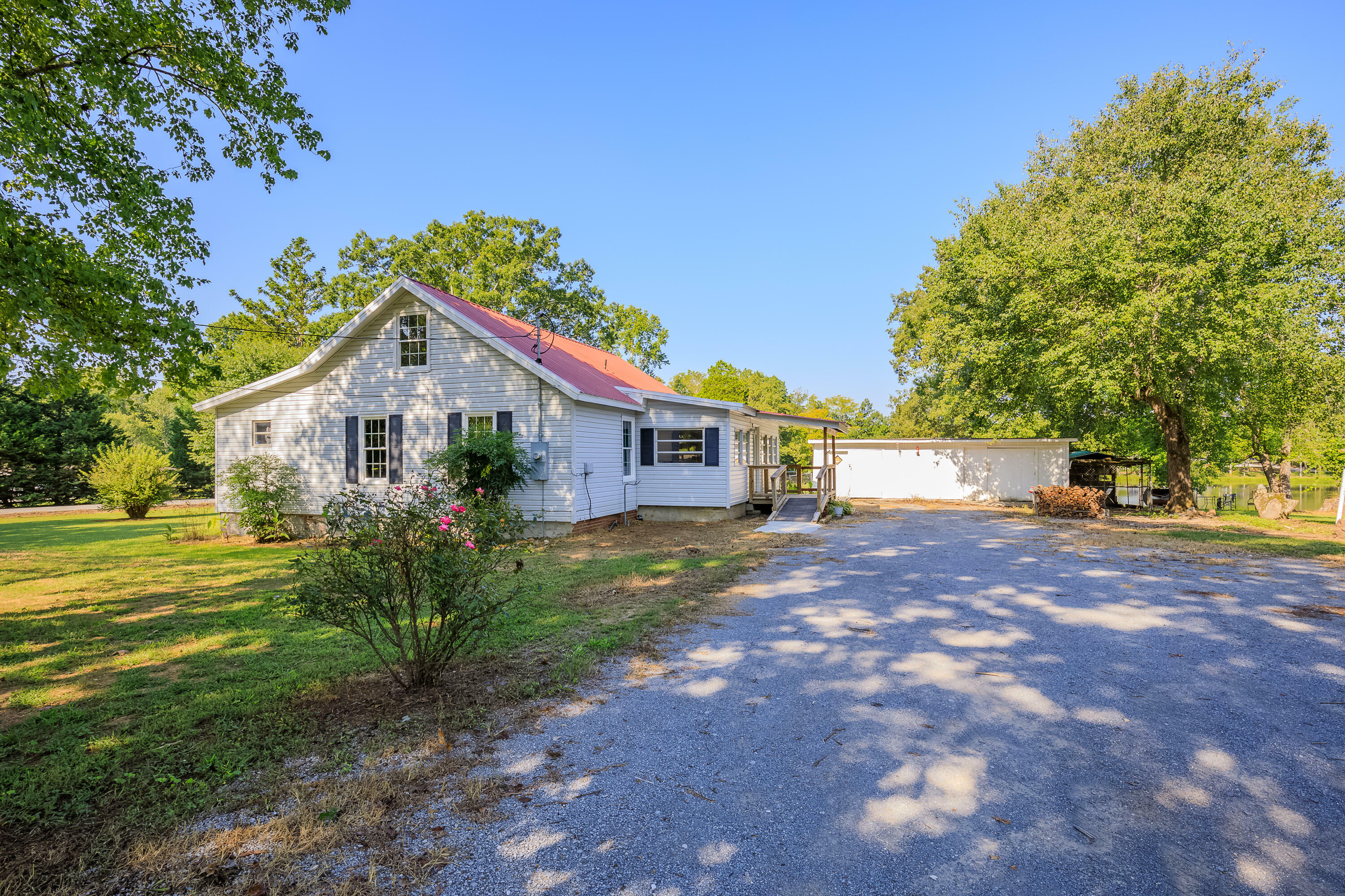 Property Photo:  324 Veeler Rd  GA 30728 