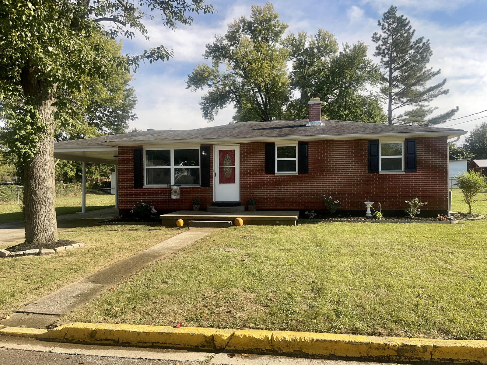 Property Photo:  202 Rockcastle Street  KY 40403 