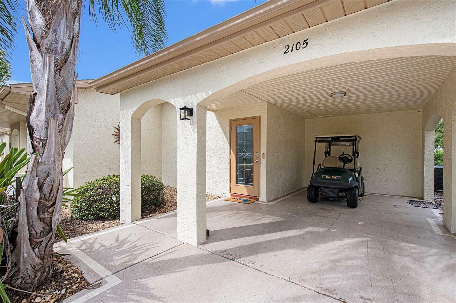 Property Photo:  2105 Harleston Place 205  FL 33573 