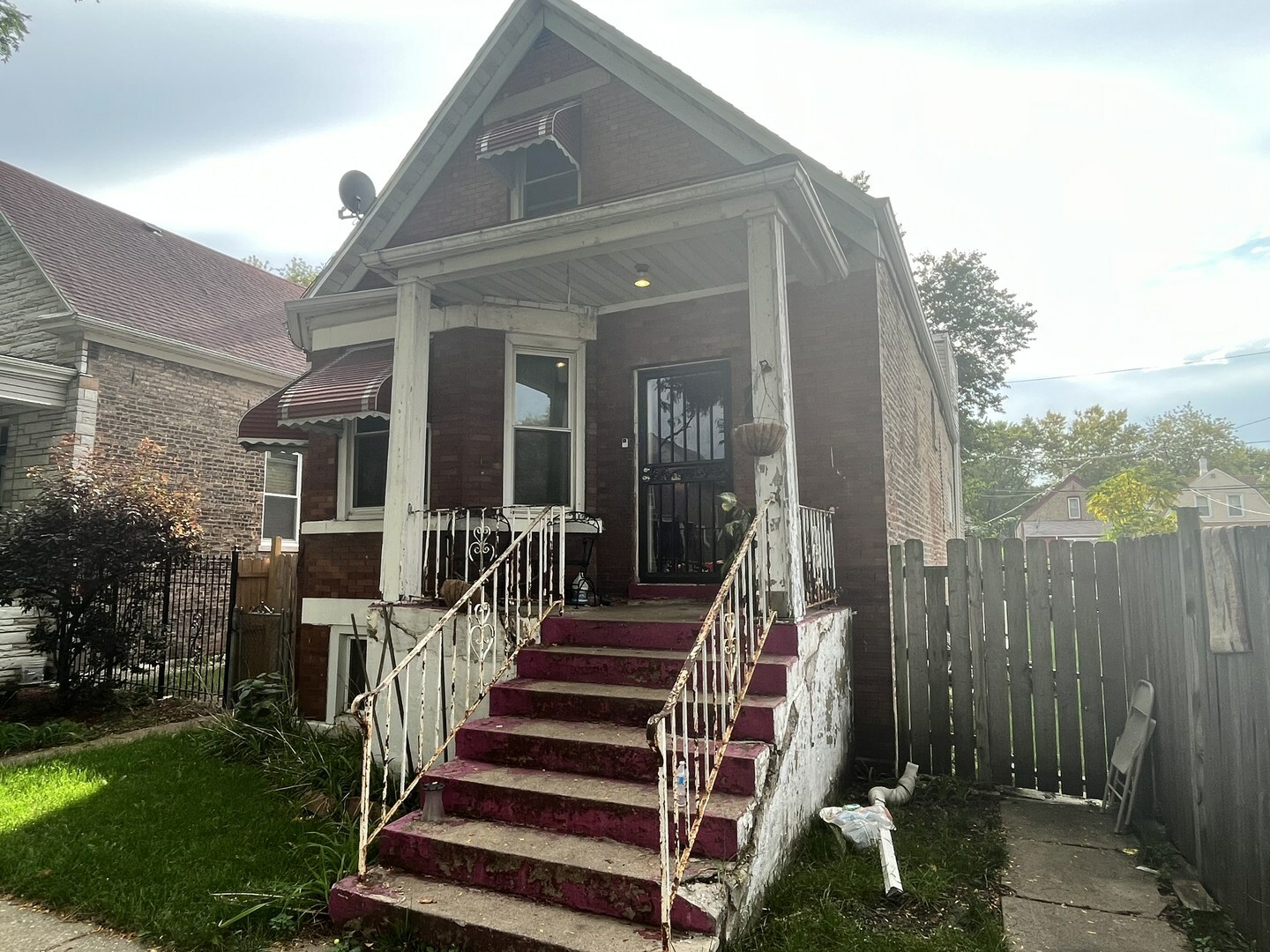 Property Photo: 6622 S Wood Street IL 60636